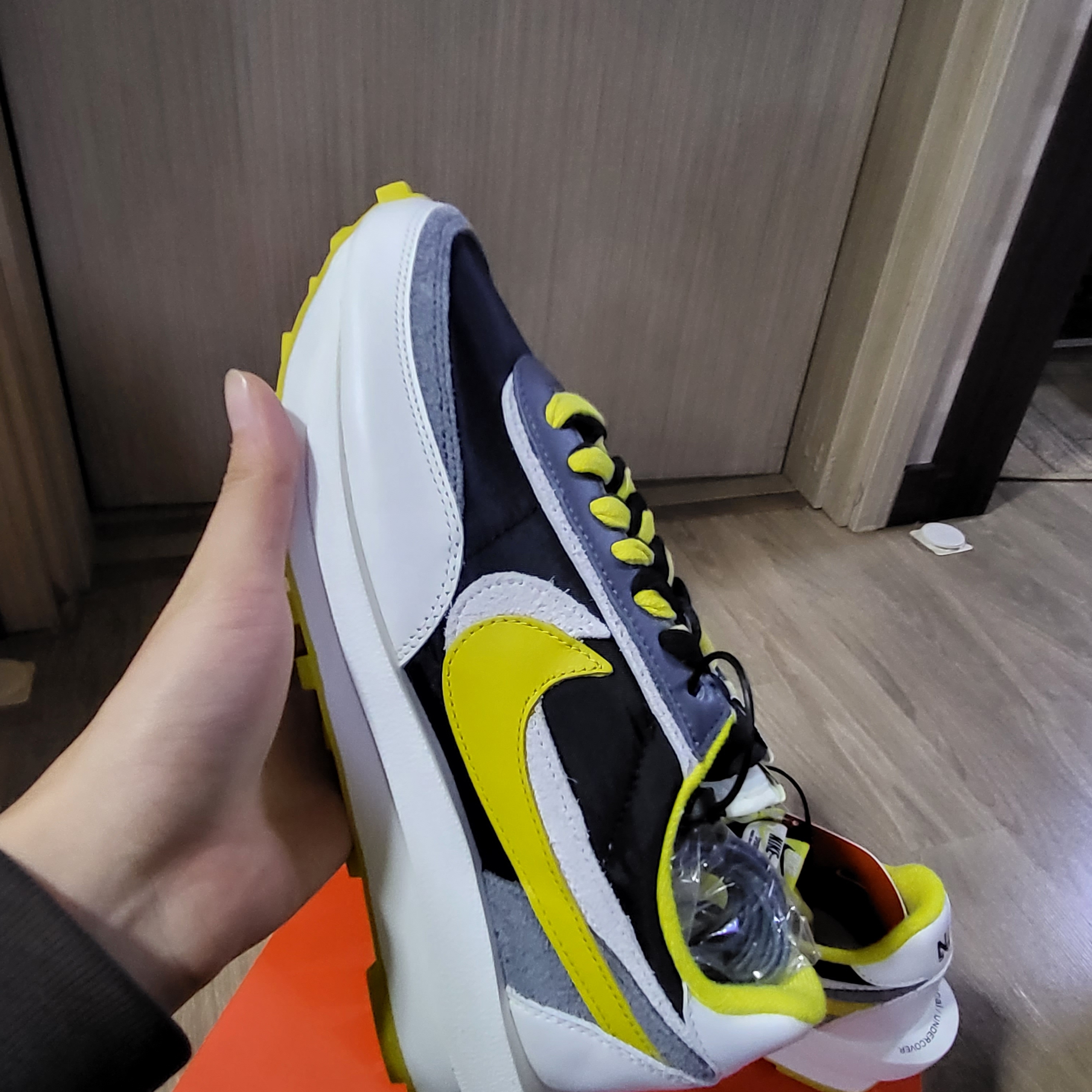Nike x Sacai x Undercover LDWaffle Black Bright Citron, Nike x Sacai x Undercover LDWaffle Night Maroon Team Royal 착용 스타일 - 1