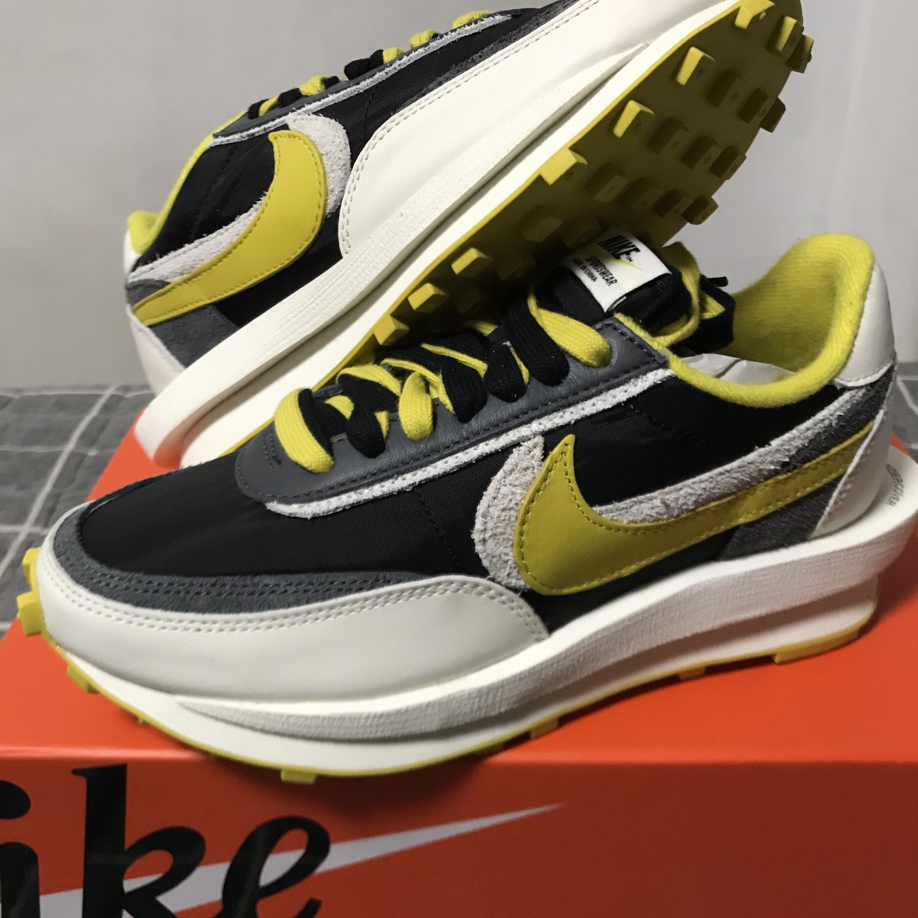 Nike x Sacai x Undercover LDWaffle Black Bright Citron 착용 스타일