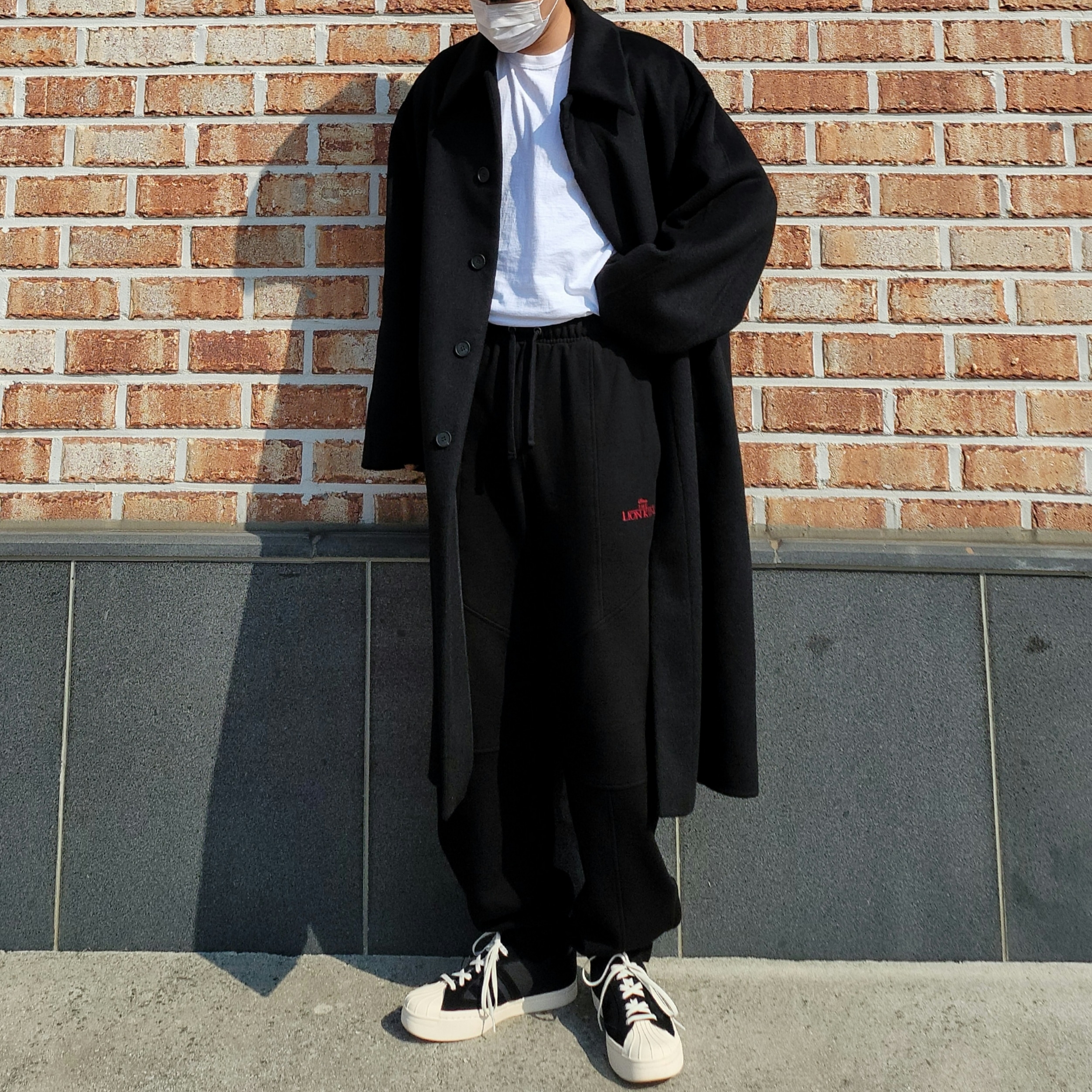 Y-3 Yohji Star Black 착용 스타일