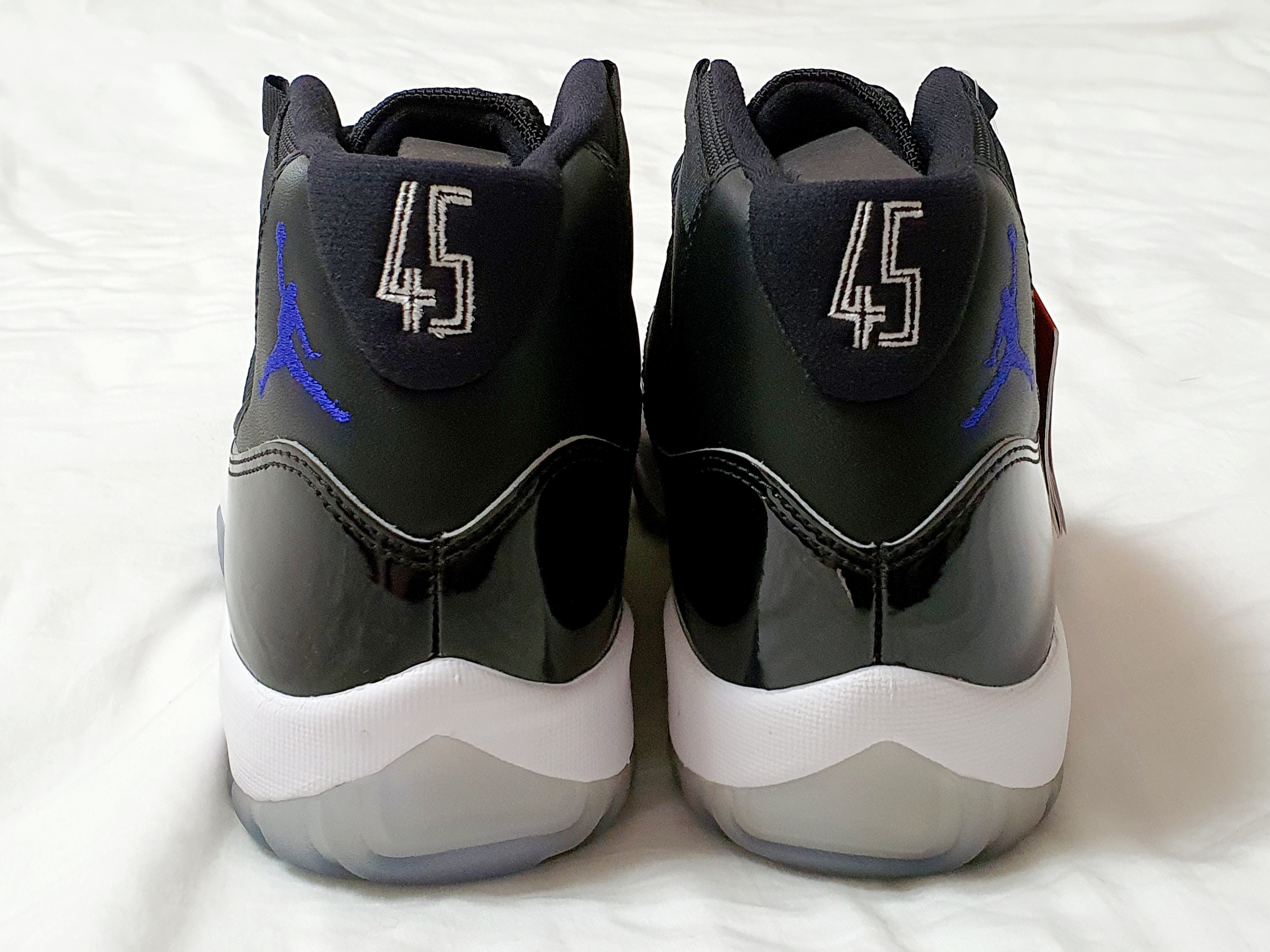 Jordan 11 Retro Space Jam 2016 착용 스타일 - 3