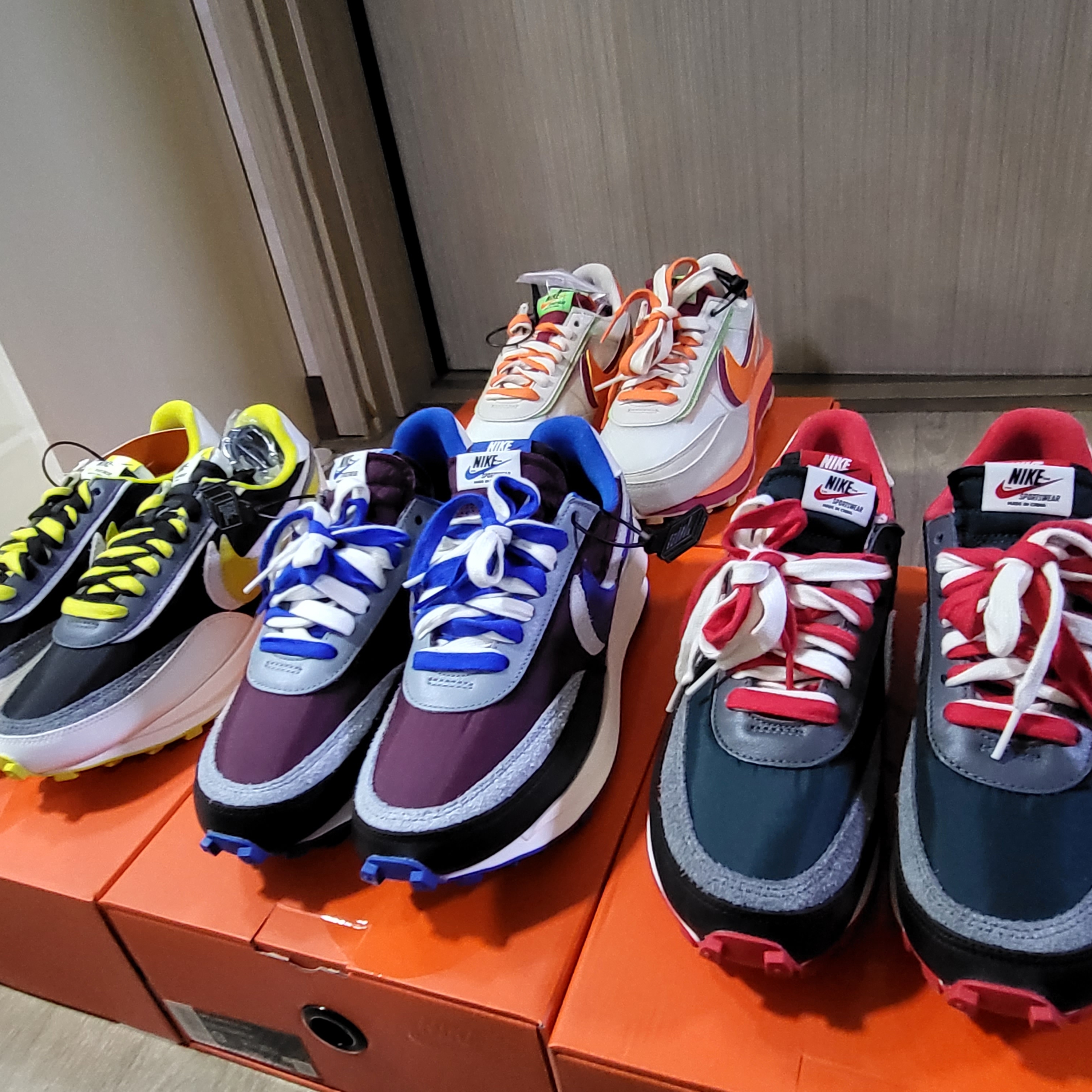 Nike x Sacai x Undercover LDWaffle Black Bright Citron, Nike x Sacai x Undercover LDWaffle Night Maroon Team Royal 착용 스타일 - 3