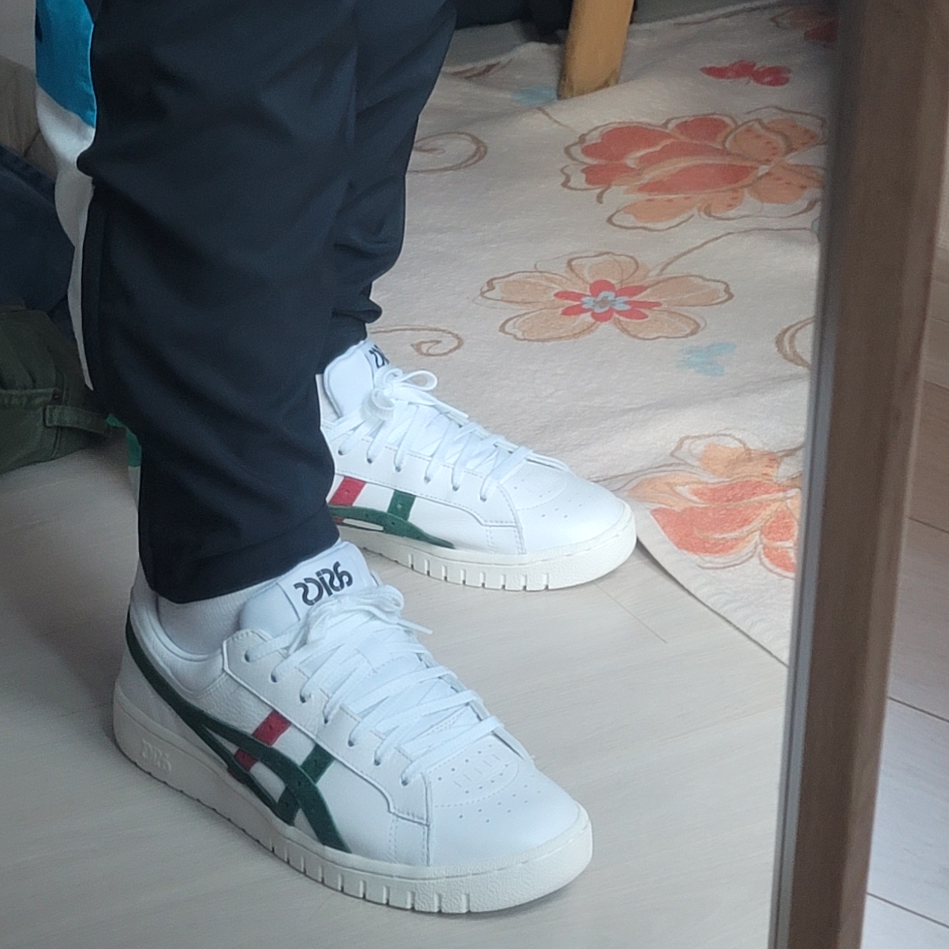 Asics Gel-PTG White Hunter Green 착용 스타일