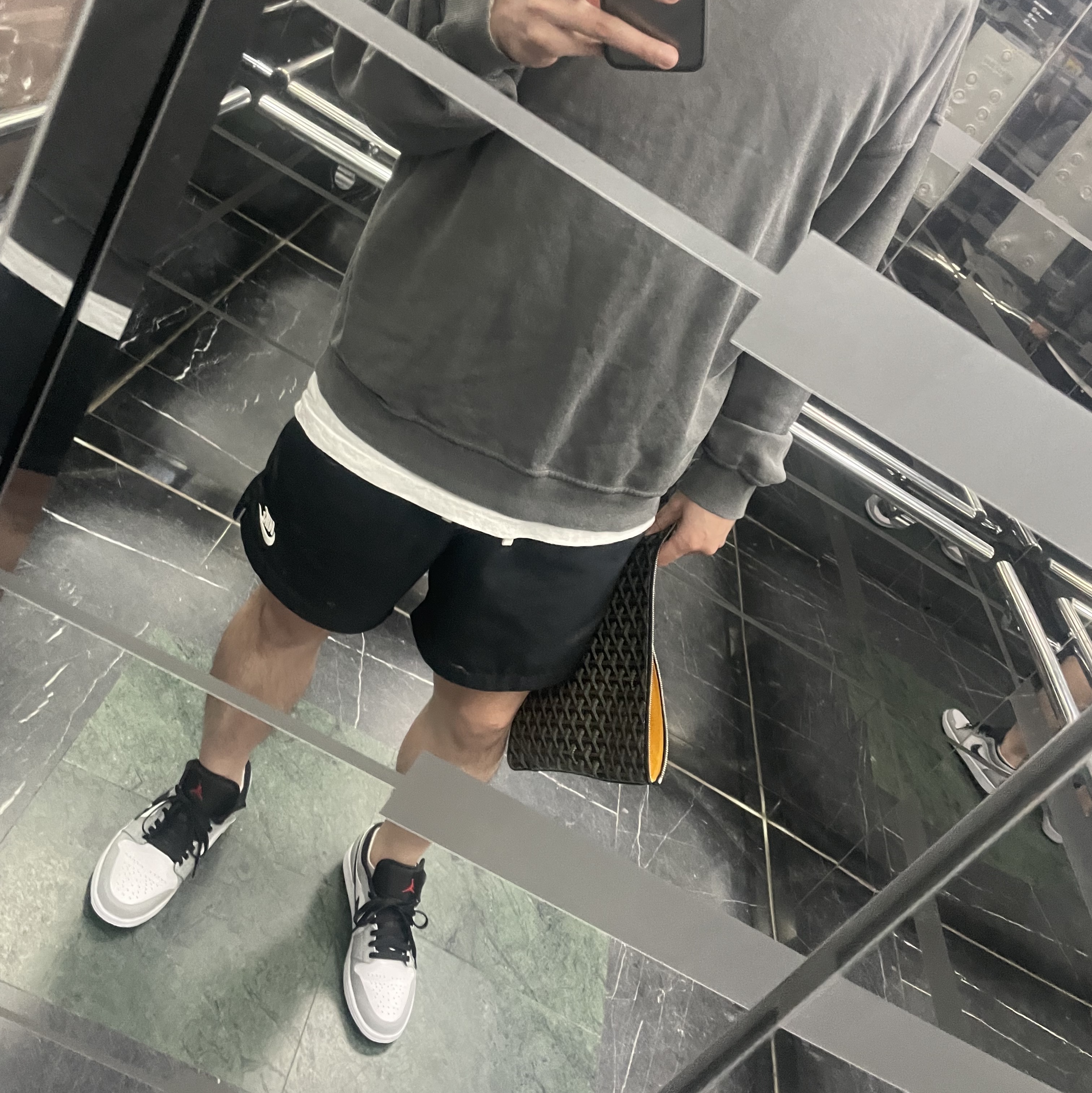 Jordan 1 Low Light Smoke Grey 착용 스타일