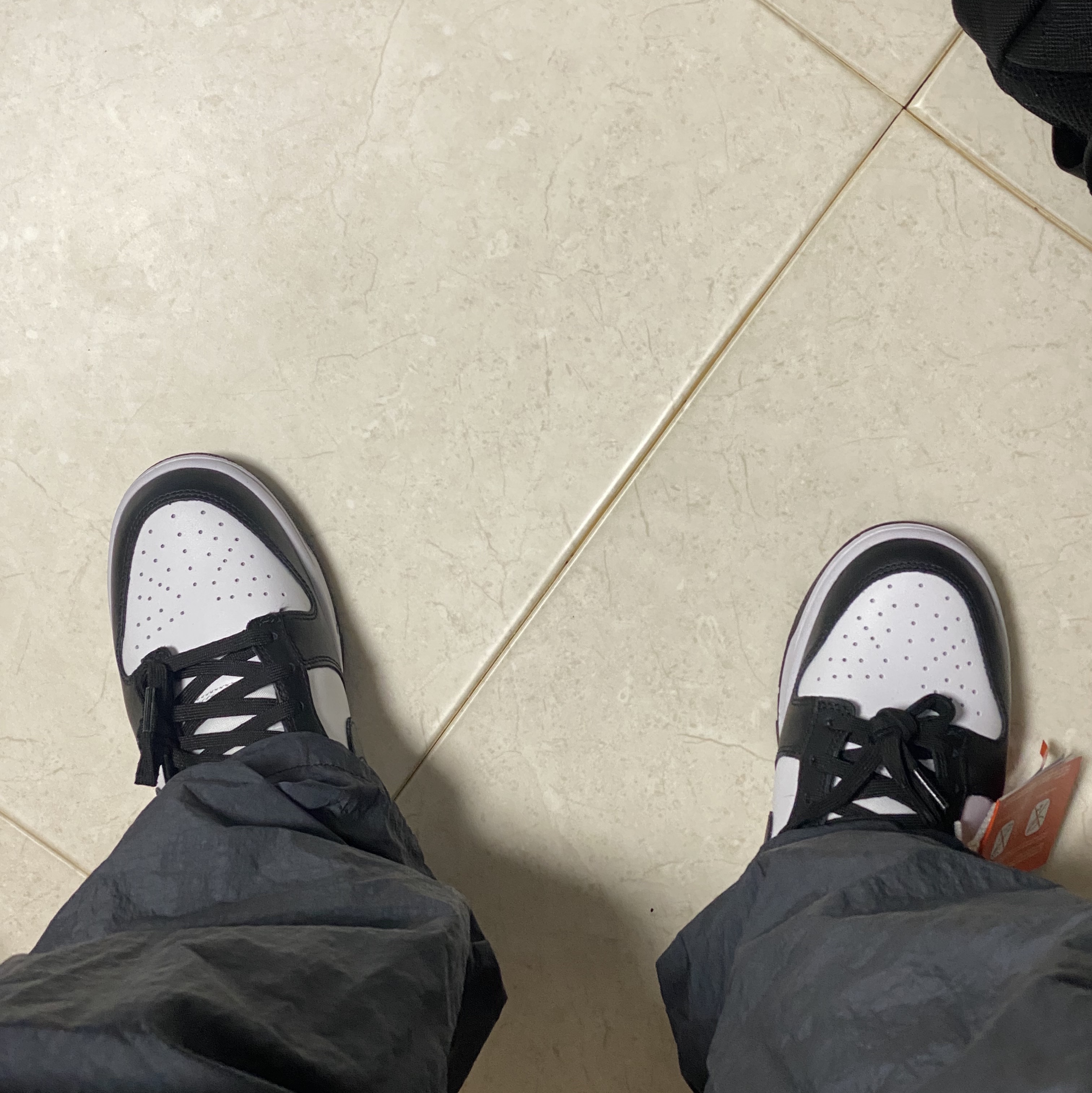 Nike x Stussy Beach Pants Off Noir, Nike Dunk Low Retro Black 착용 스타일 - 2