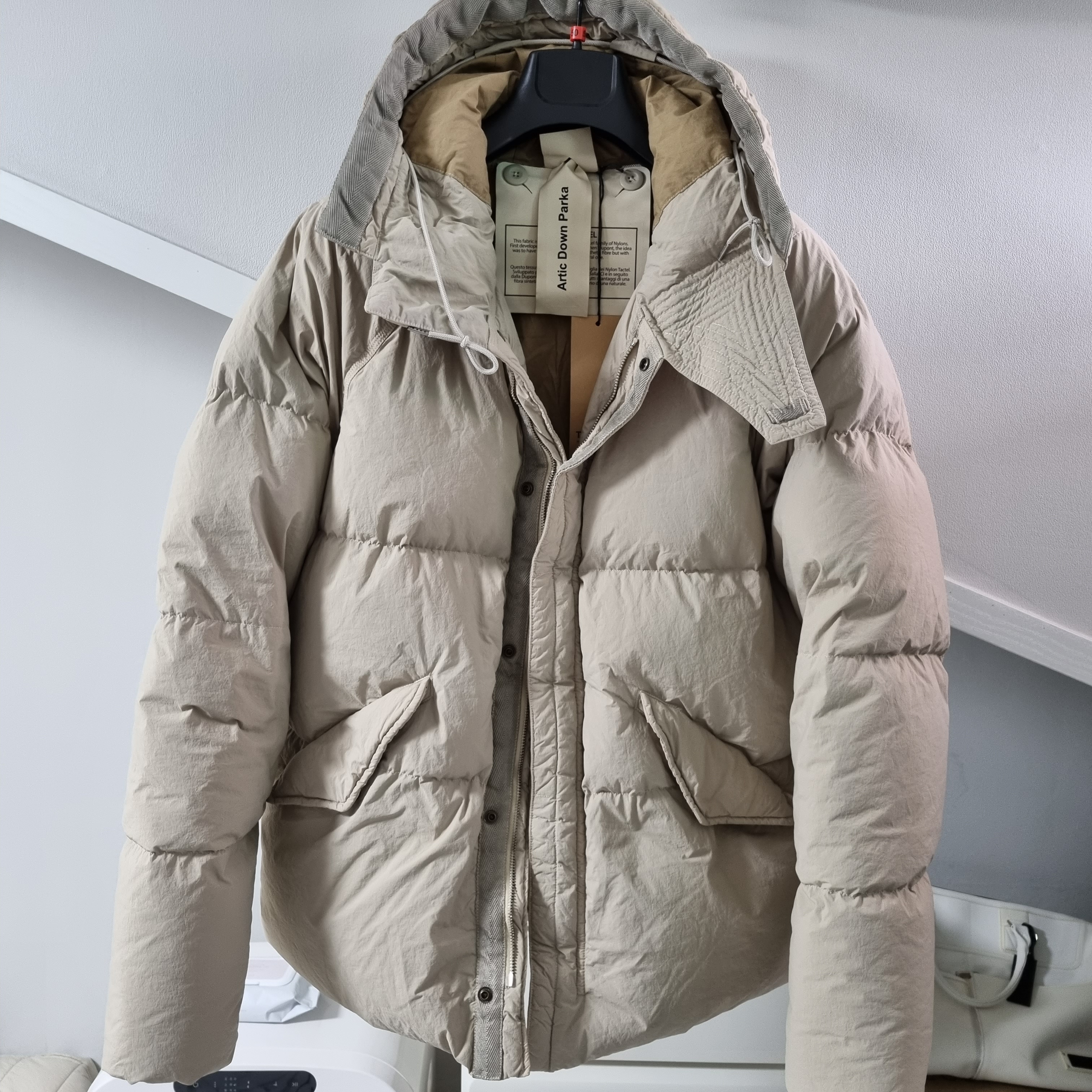 Ten C Artic Down Parka Gauze White 착용 스타일 - 3