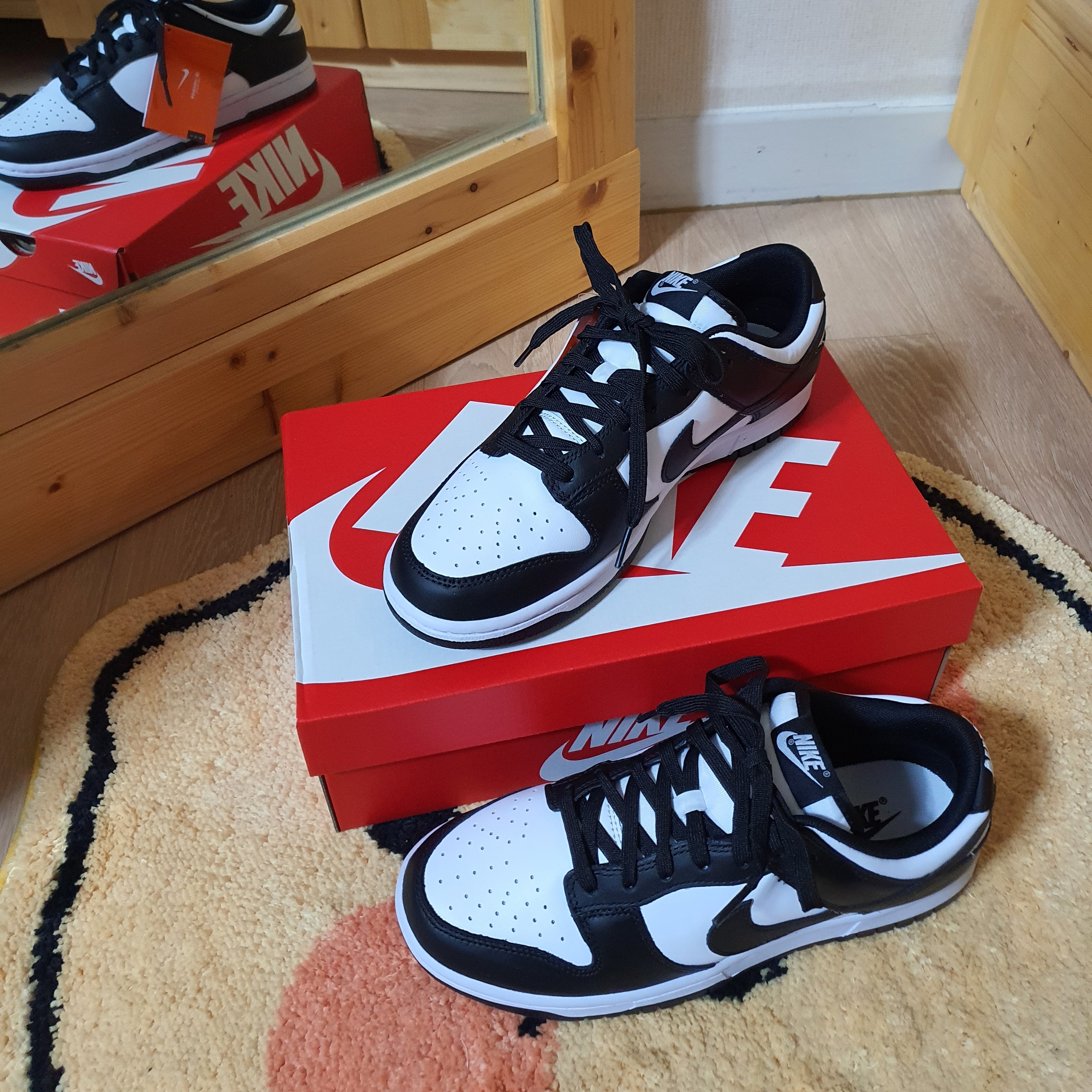Nike Dunk Low Retro Black 착용 스타일 - 1