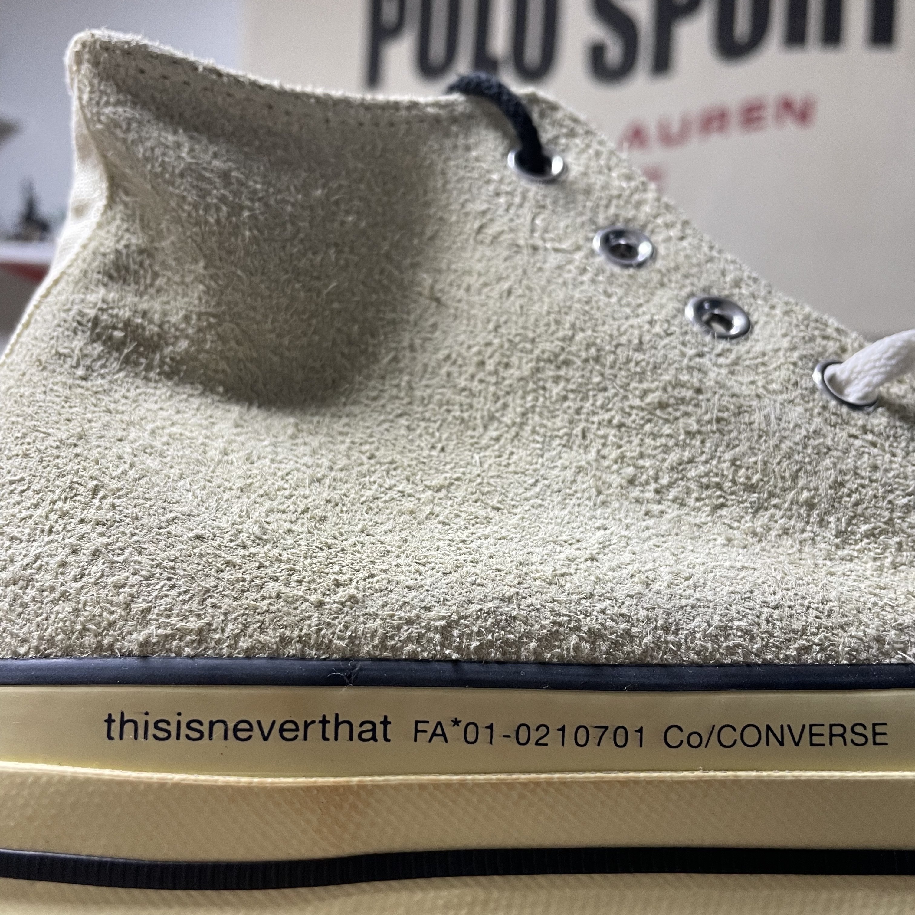 Converse x Thisisneverthat Chuck 70 High Lemon Icing 착용 스타일 - 3