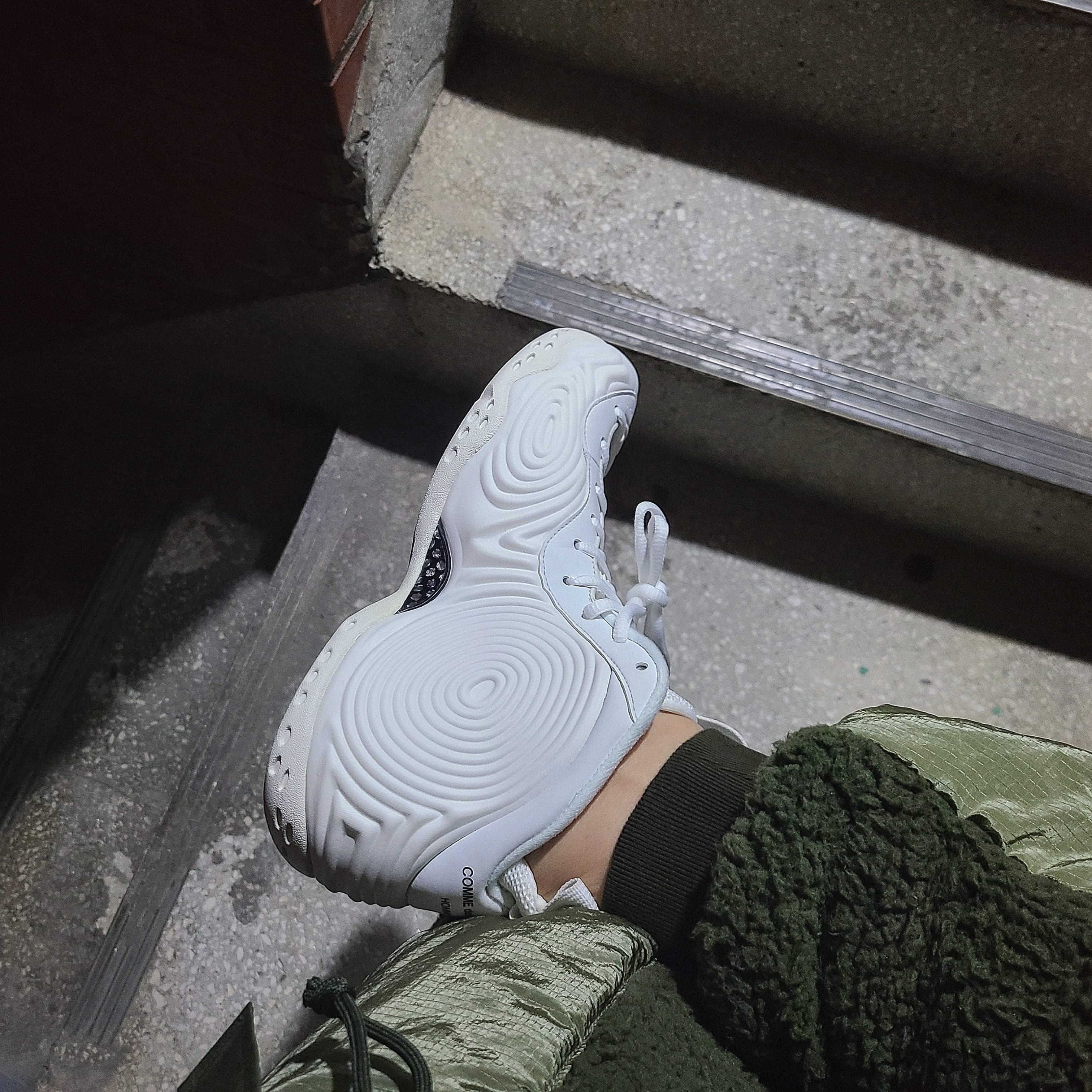 Nike x Comme des Garcons Homme Plus Air Foamposite One White 착용 스타일