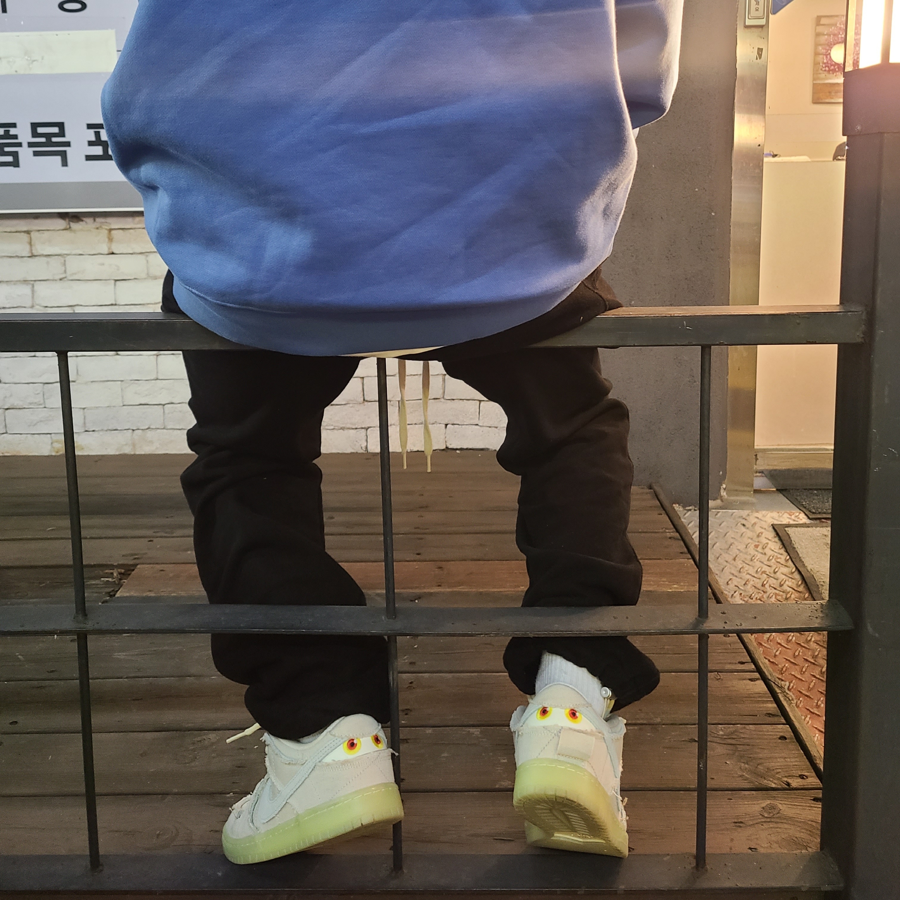 Nike SB Dunk Low Pro Premium Mummy, Supreme x Nike Half Zip Hooded Sweatshirt Blue - 21SS 착용 스타일 - 1
