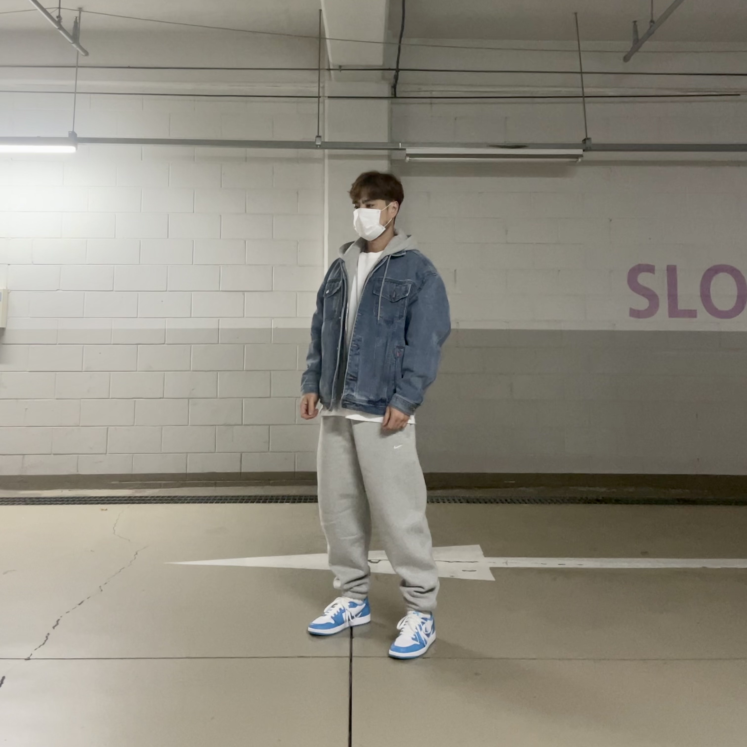 Jordan 1 Low SB UNC, Nike NRG Solo Swoosh Fleece Pants Dark Grey Heather - US/EU 착용 스타일