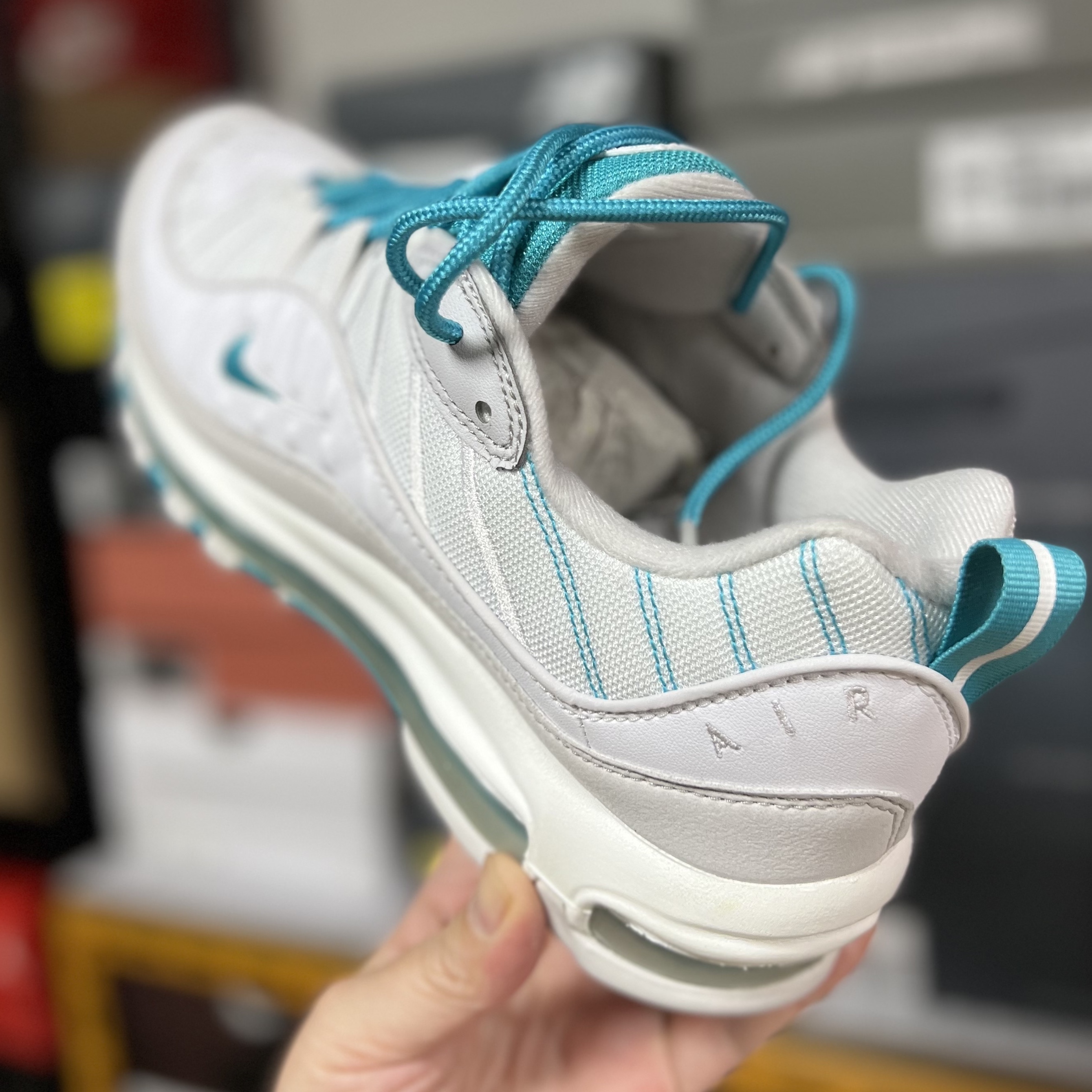 Nike Air Max 98 White Teal Nebula 착용 스타일 - 2