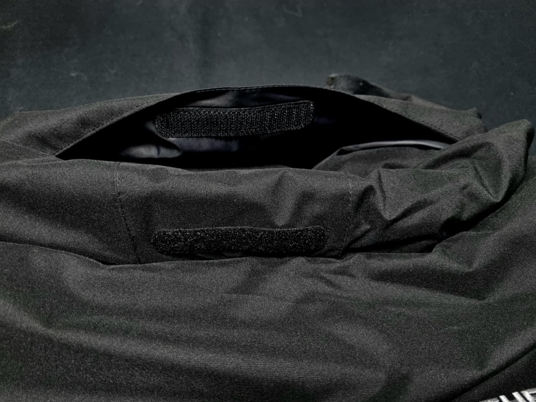 The North Face Nuptse Down Jacket Black, The North Face Nuptse Down Jacket Red 착용 스타일 - 5