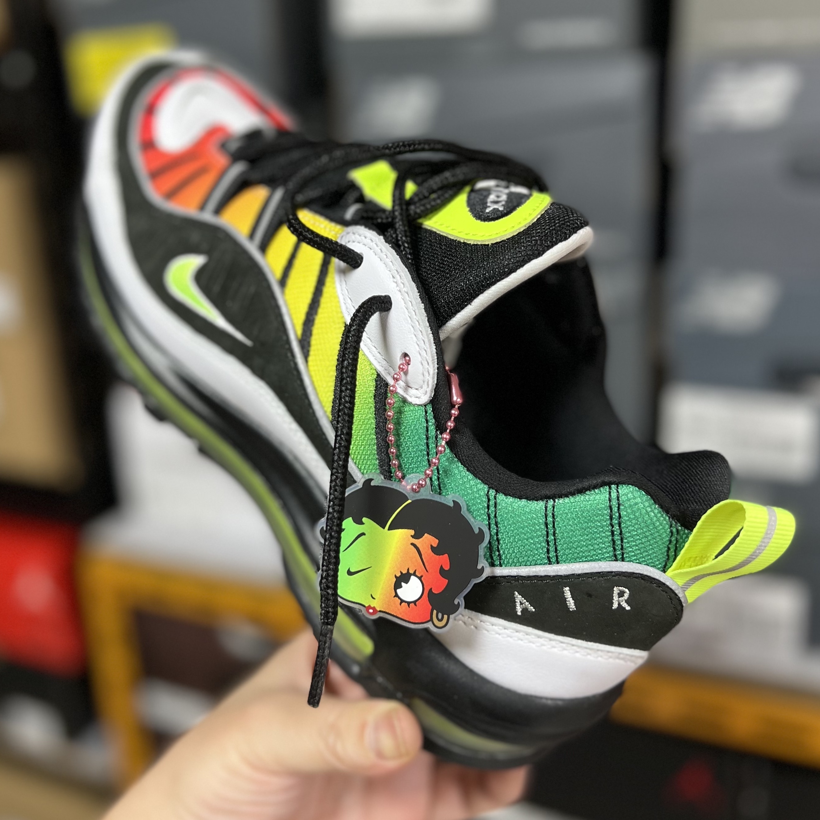(W) Nike x Olivia Kim Air Max 98 No Cover 착용 스타일 - 2
