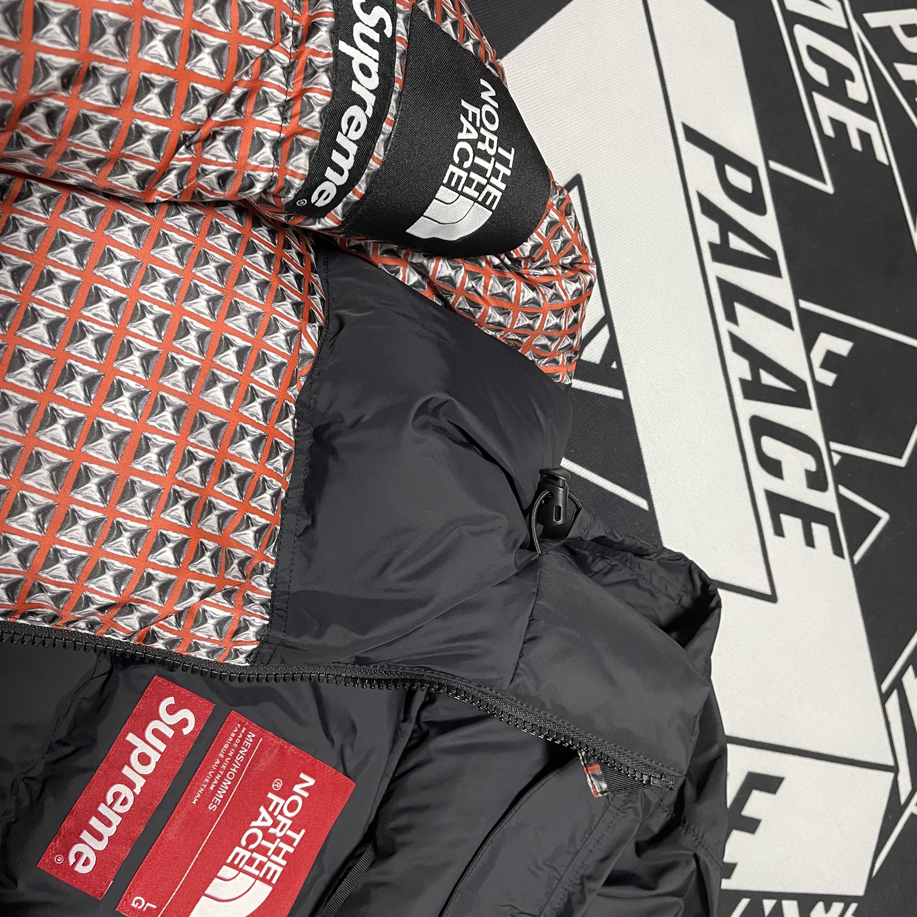 Supreme x The North Face Studded Nuptse Jacket Red - 21SS 착용 스타일
