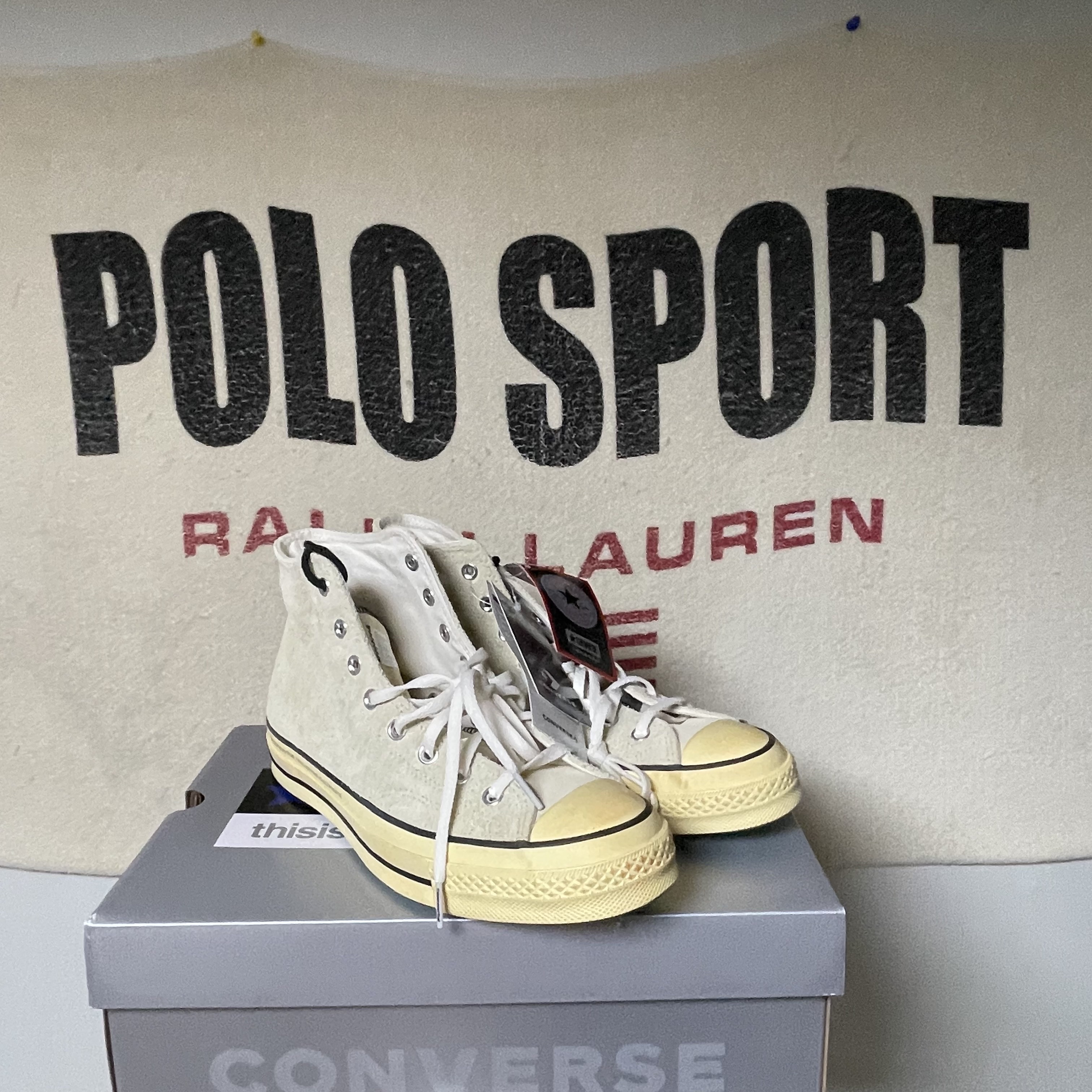 Converse x Thisisneverthat Chuck 70 High Lemon Icing 착용 스타일 - 1