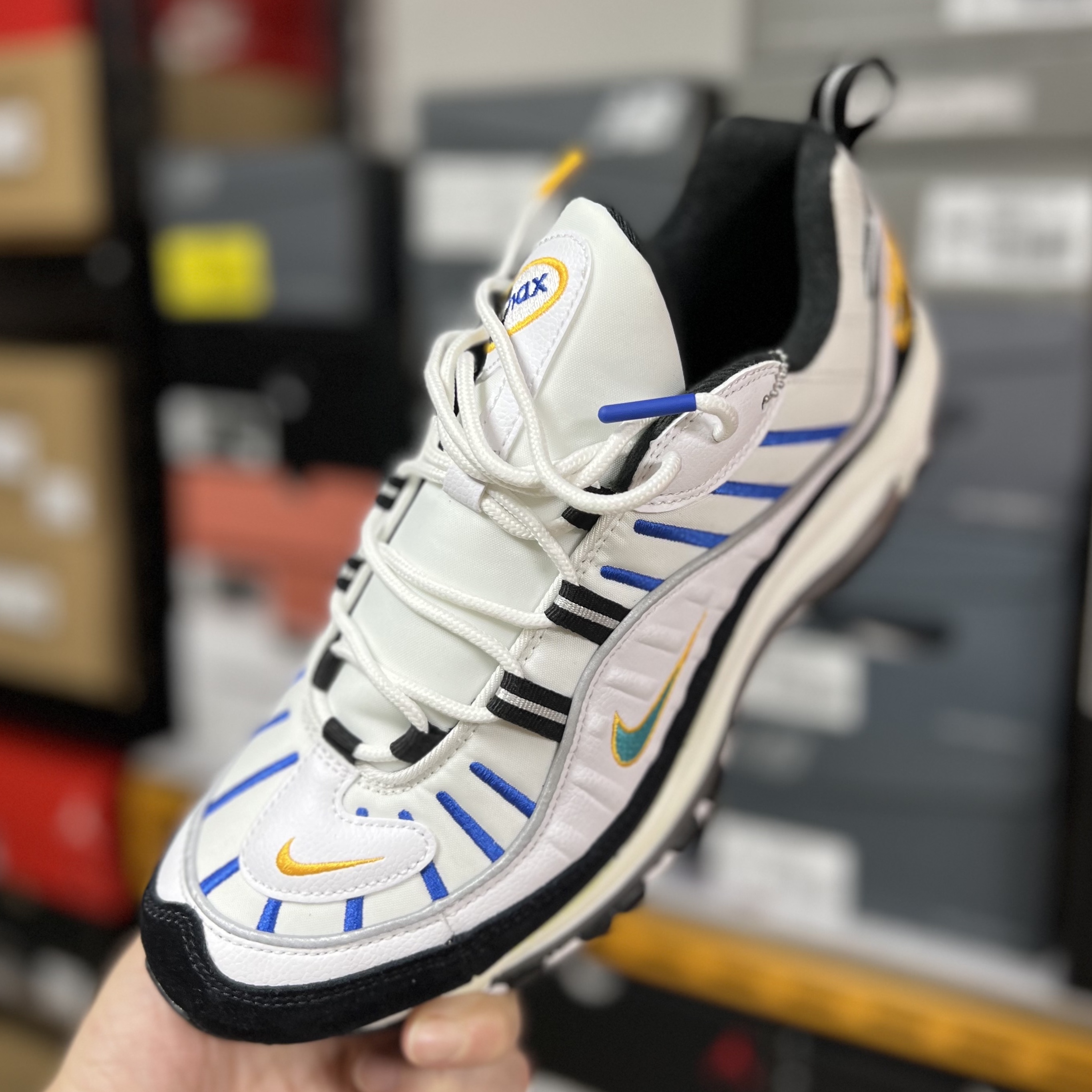 Nike Air Max 98 PRM White Teal Nebula University Gold 착용 스타일 - 1