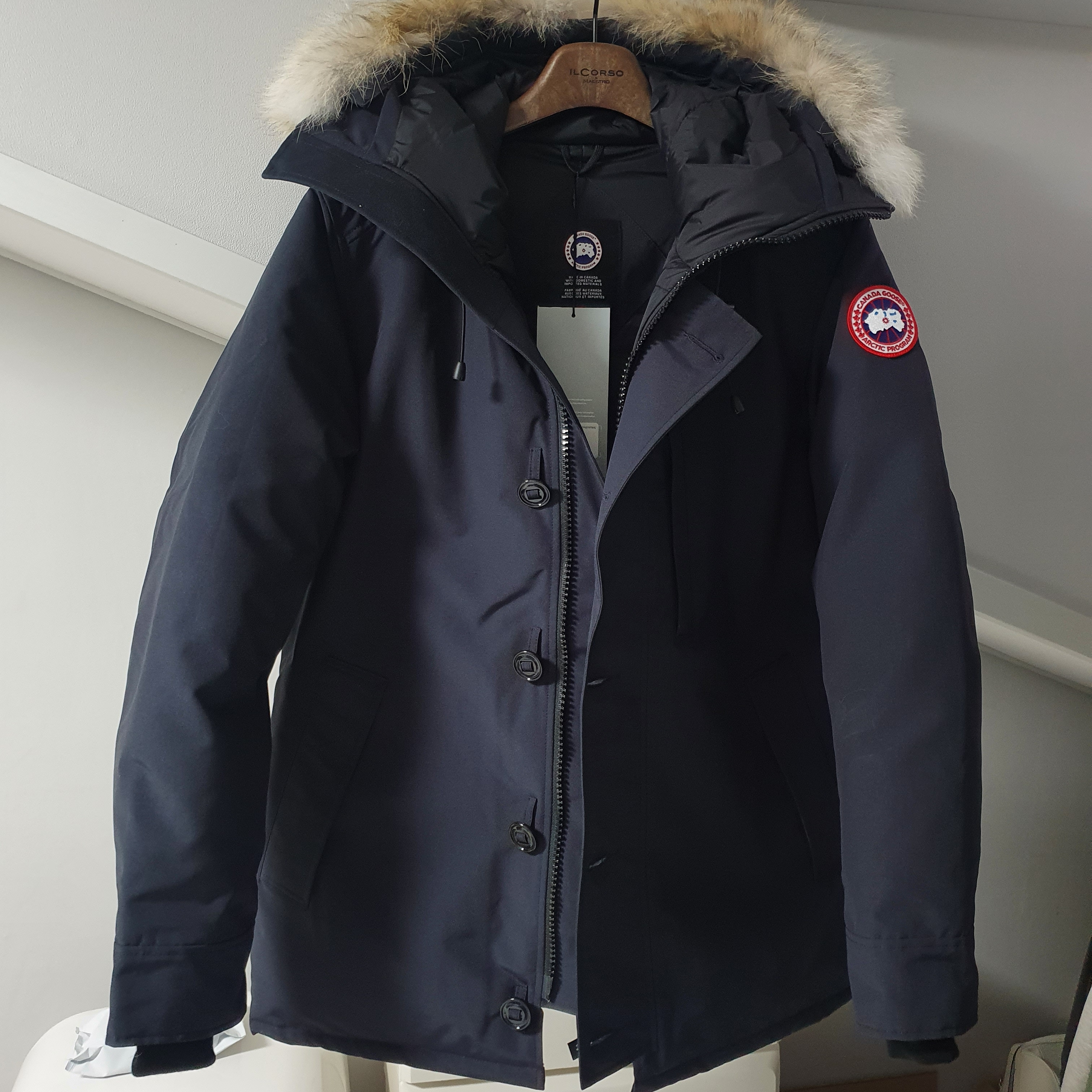 Canada Goose Chateau Parka Black Label Navy 착용 스타일 - 1