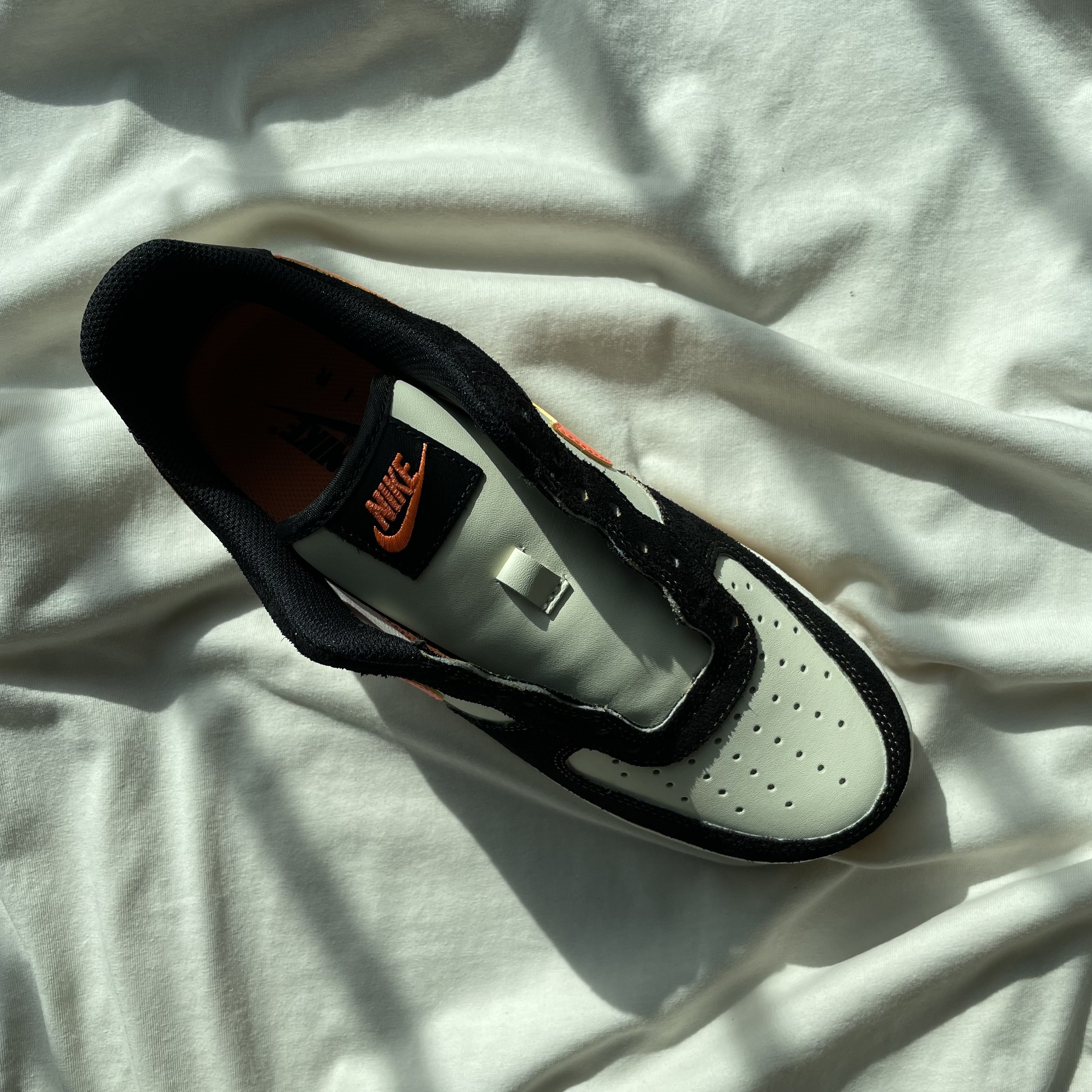 Nike Air Force 1 '07 PRM Orange Zebra, Nike Dunk Low Retro PRM Halloween 착용 스타일 - 4