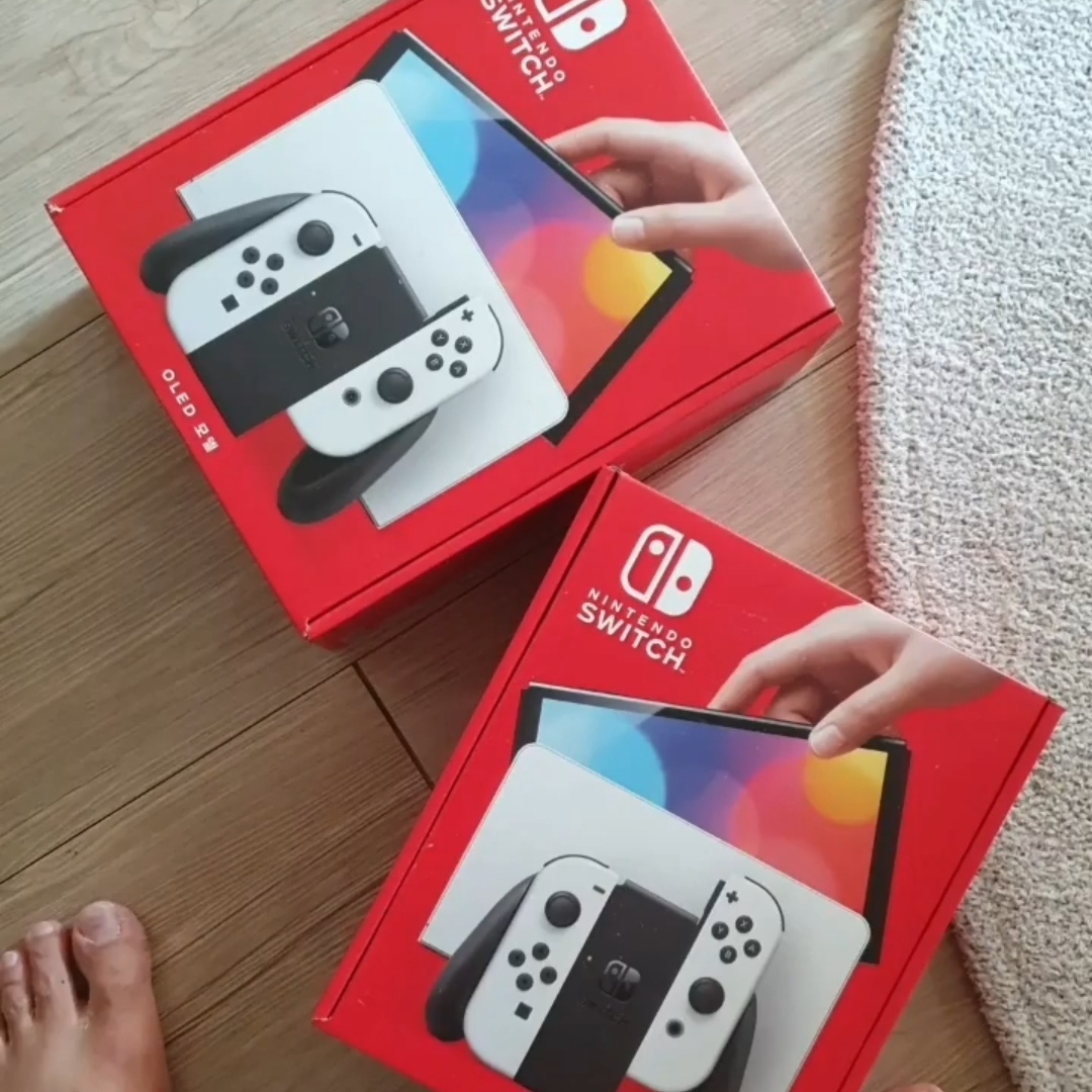Nintendo Switch OLED White (Korean Ver.) 착용 스타일