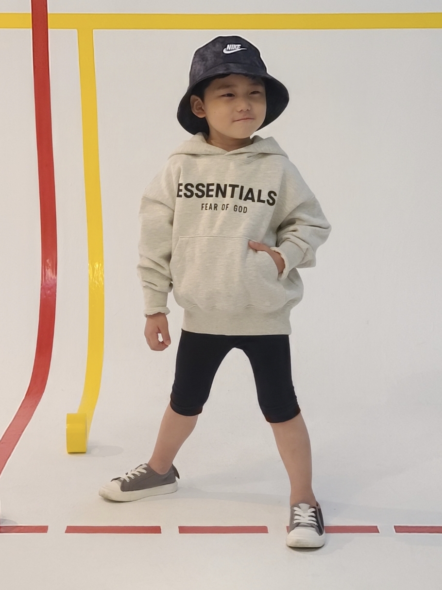 (Kids) Essentials Pull-Over Hoodie Oatmeal - 21SS, Nike Bucket Futura Tie-Dye Black 착용 스타일