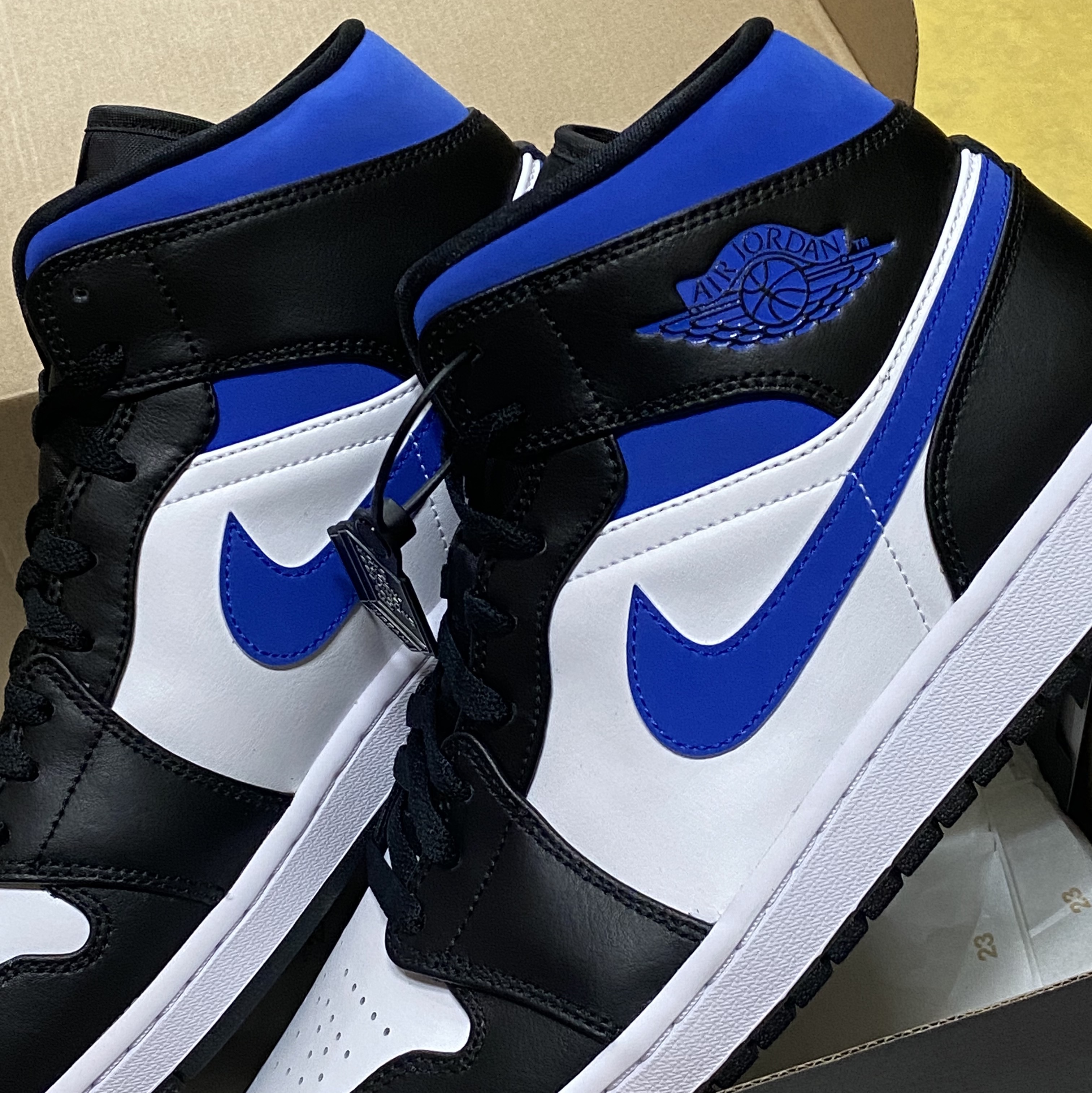 Jordan 1 Mid Racer Blue 착용 스타일 - 2