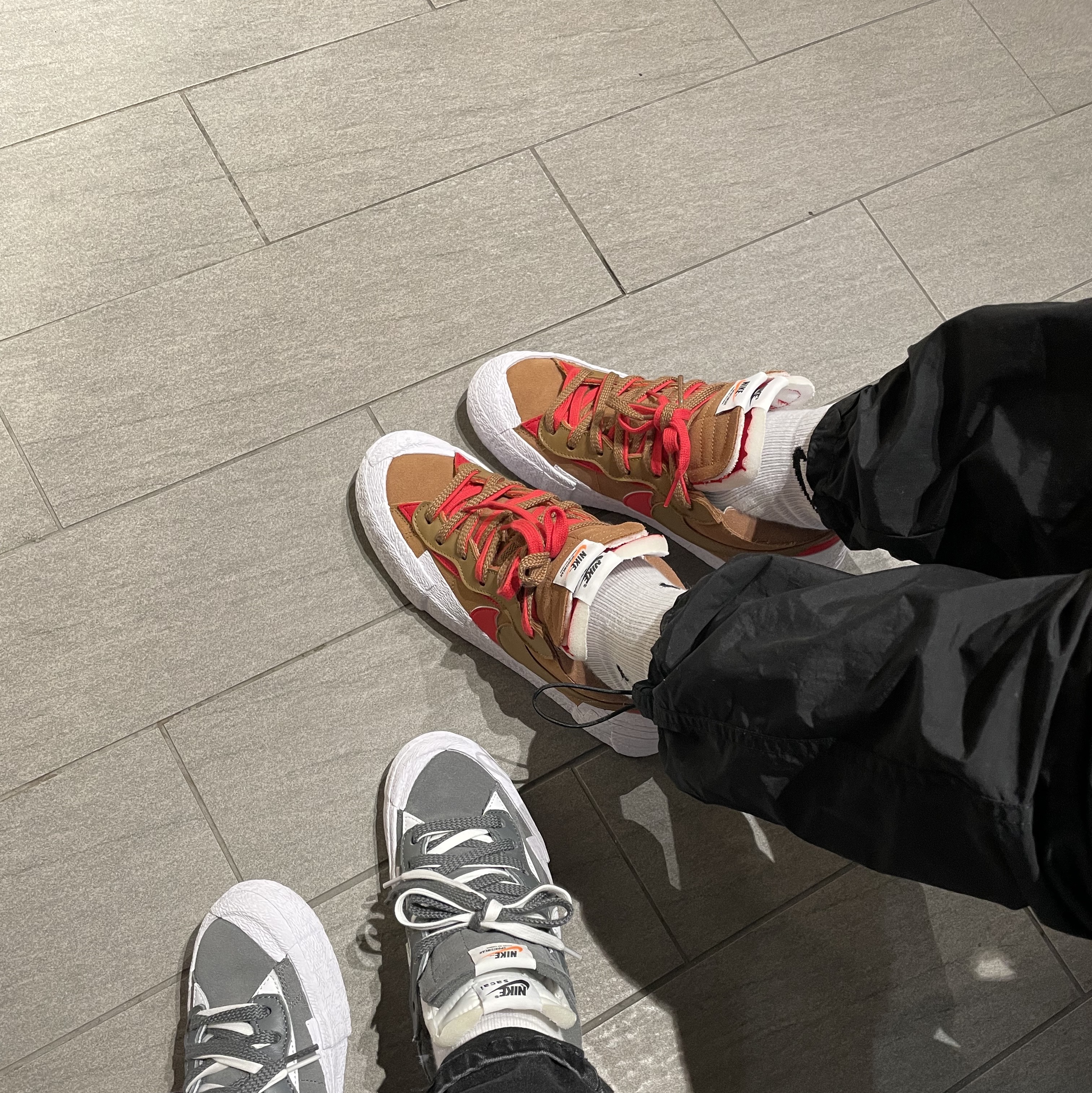 Nike x Sacai Blazer Low Iron Grey, Nike x Sacai Blazer Low British Tan 착용 스타일
