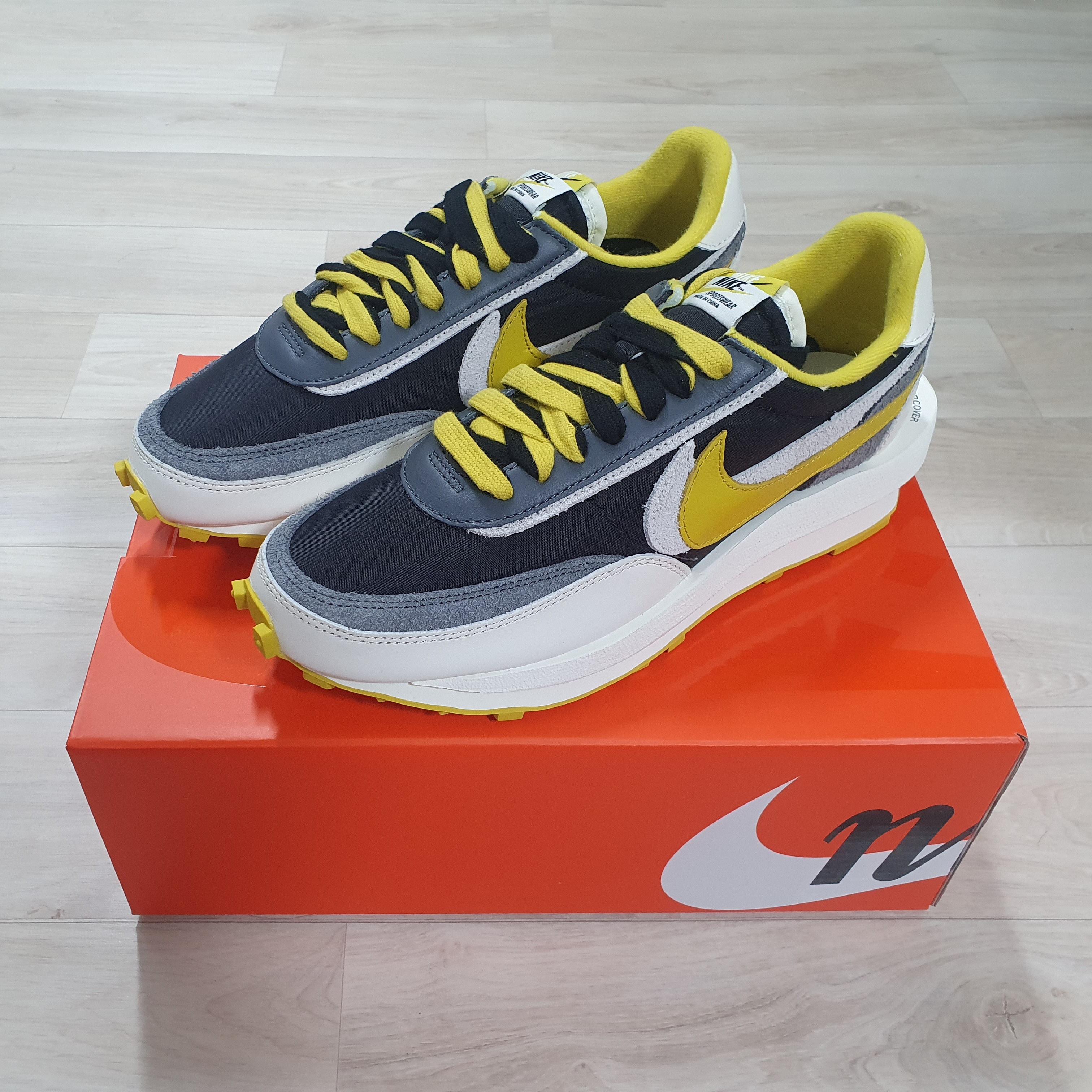 Nike x Sacai x Undercover LDWaffle Black Bright Citron 착용 스타일