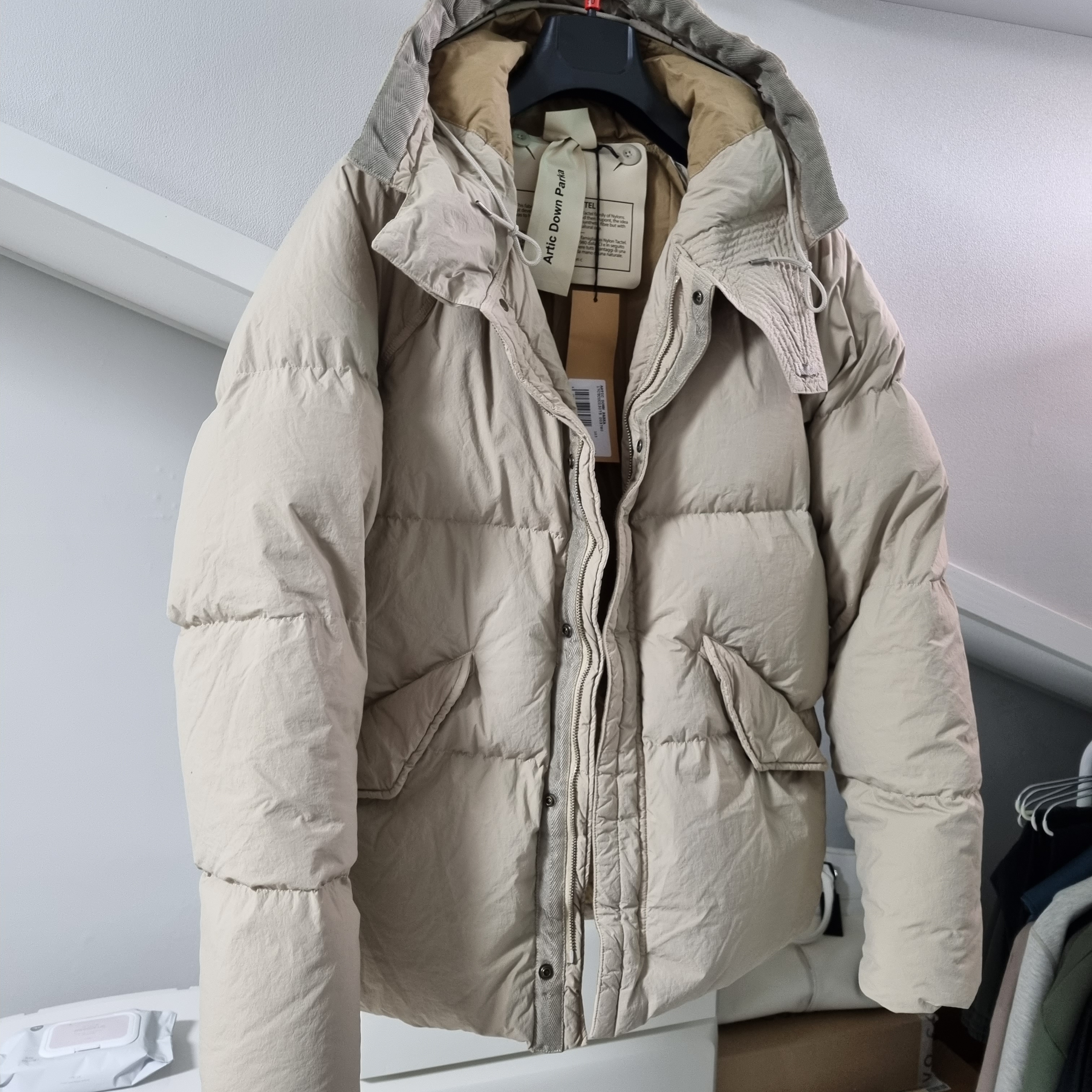 Ten C Artic Down Parka Gauze White 착용 스타일 - 1