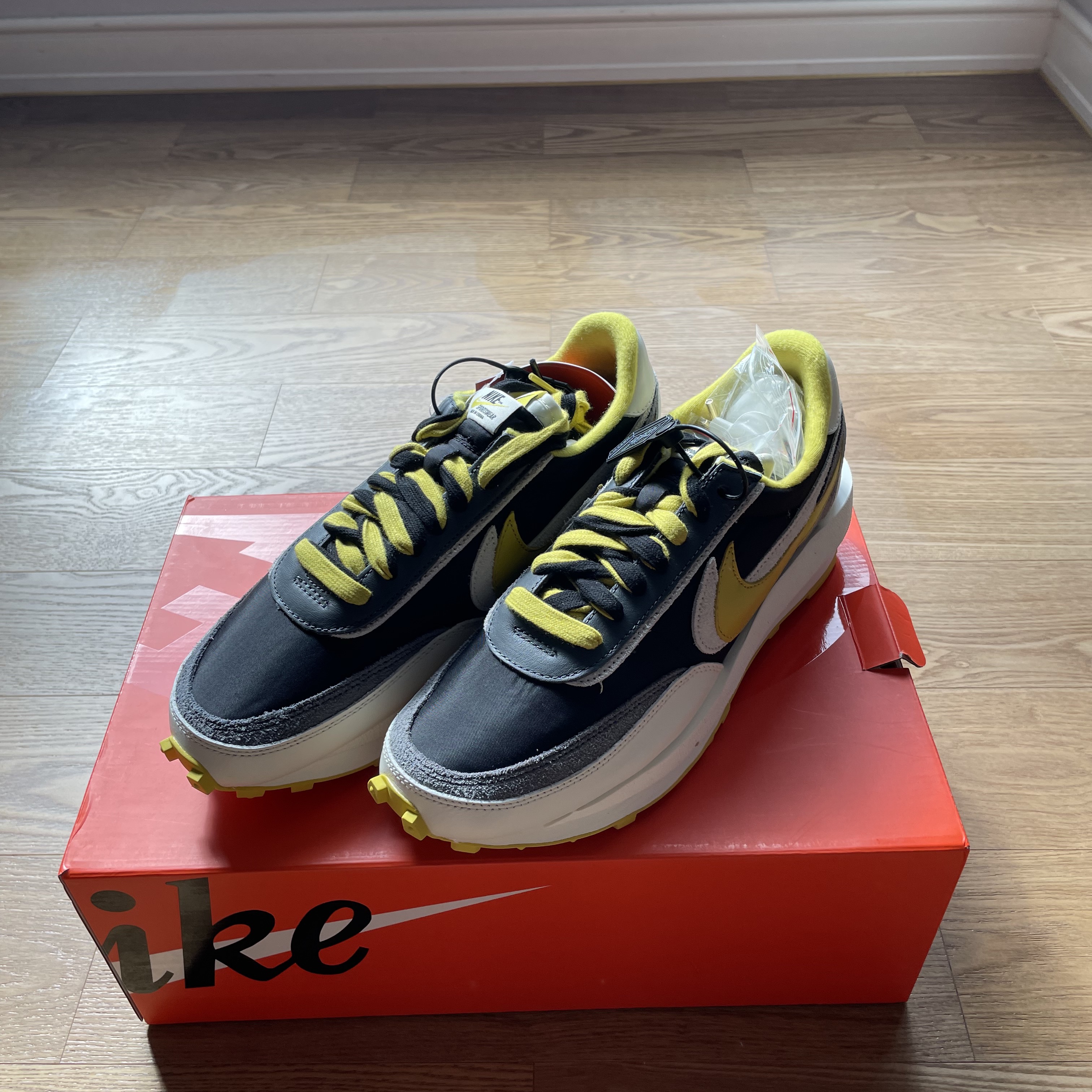 Nike x Sacai x Undercover LDWaffle Black Bright Citron 착용 스타일 - 2