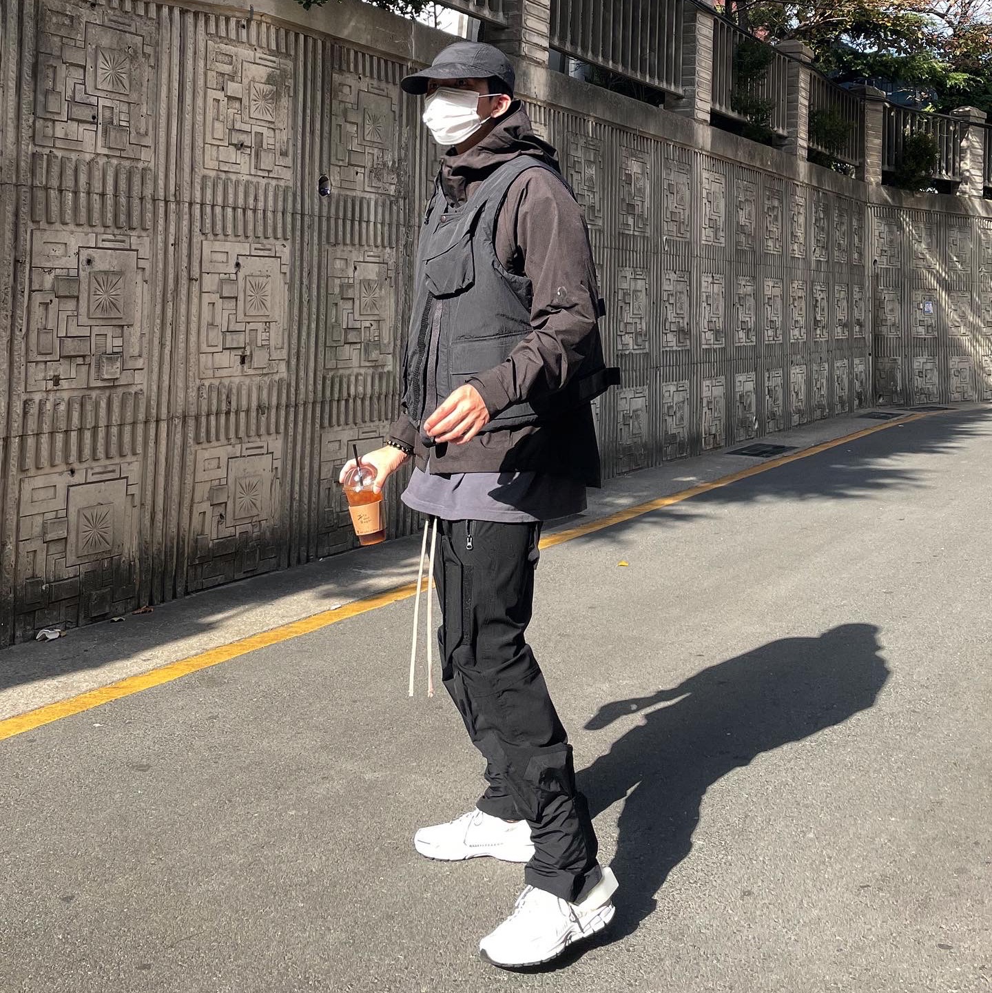 Nike x A-Cold-Wall Zoom Vomero 5 Sail 착용 스타일 - 2