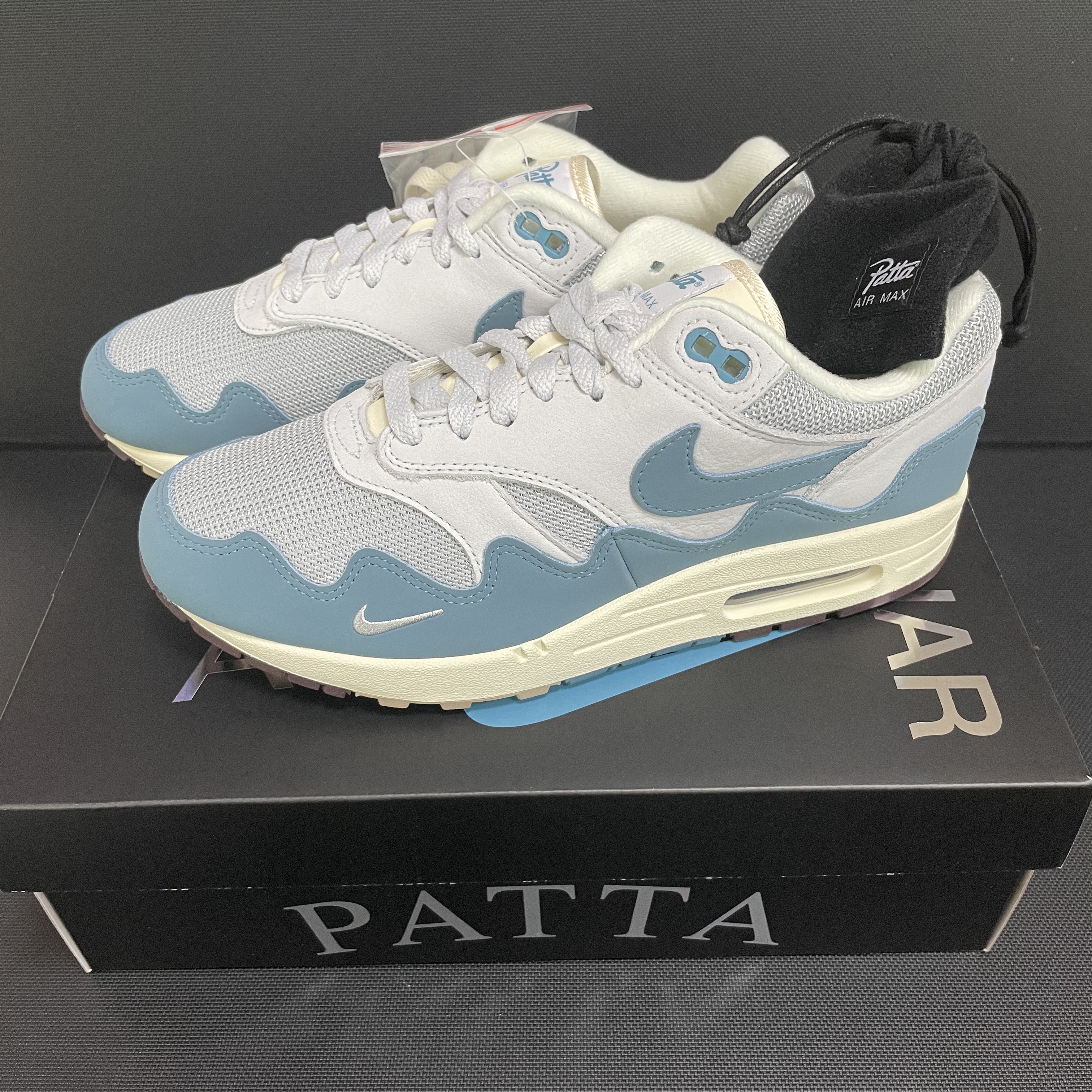 Nike x Patta Air Max 1 Noise Aqua 착용 스타일 - 1