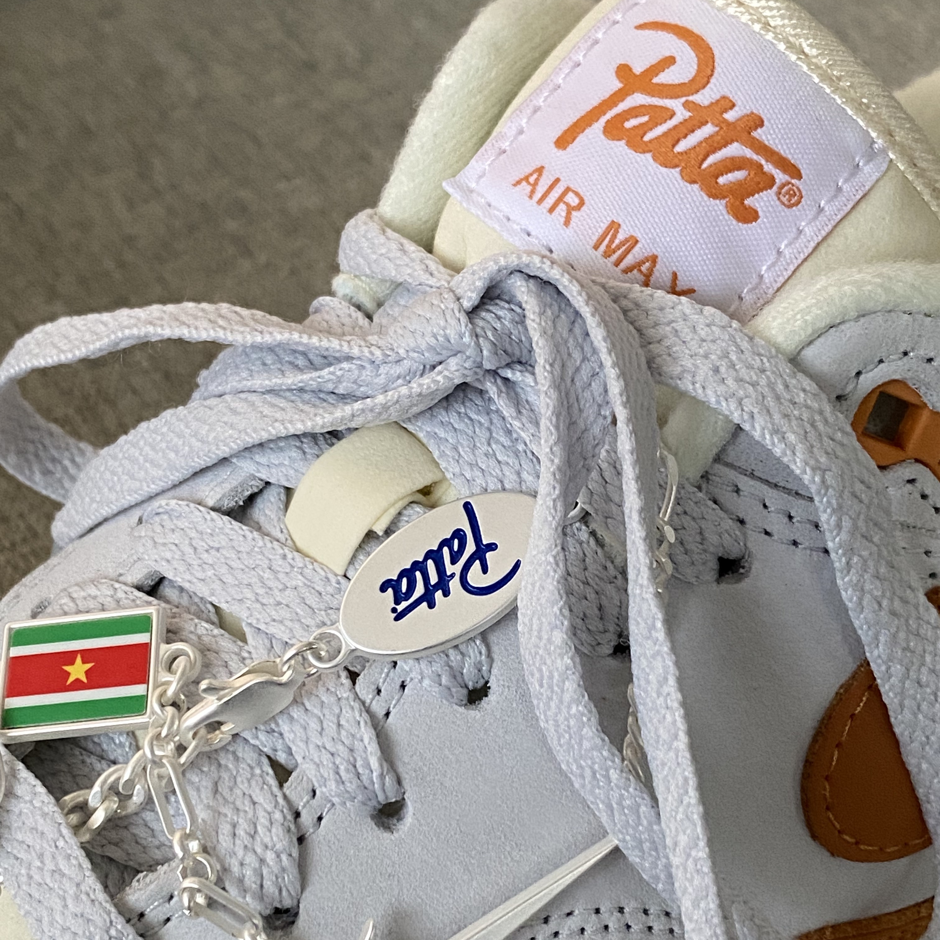 Nike x Patta Air Max 1 Monarch 착용 스타일 - 2