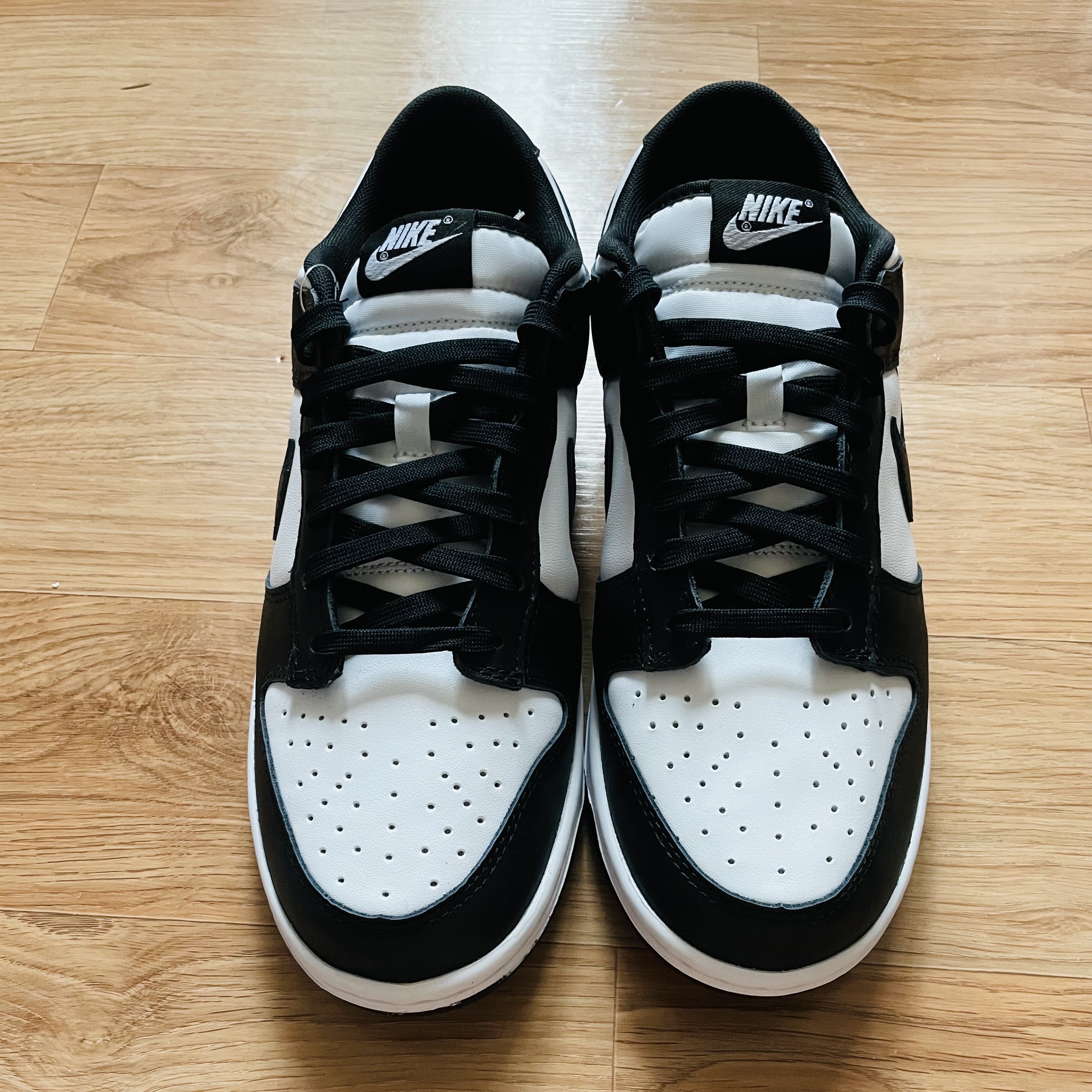 Nike Dunk Low Retro Black 착용 스타일 - 2