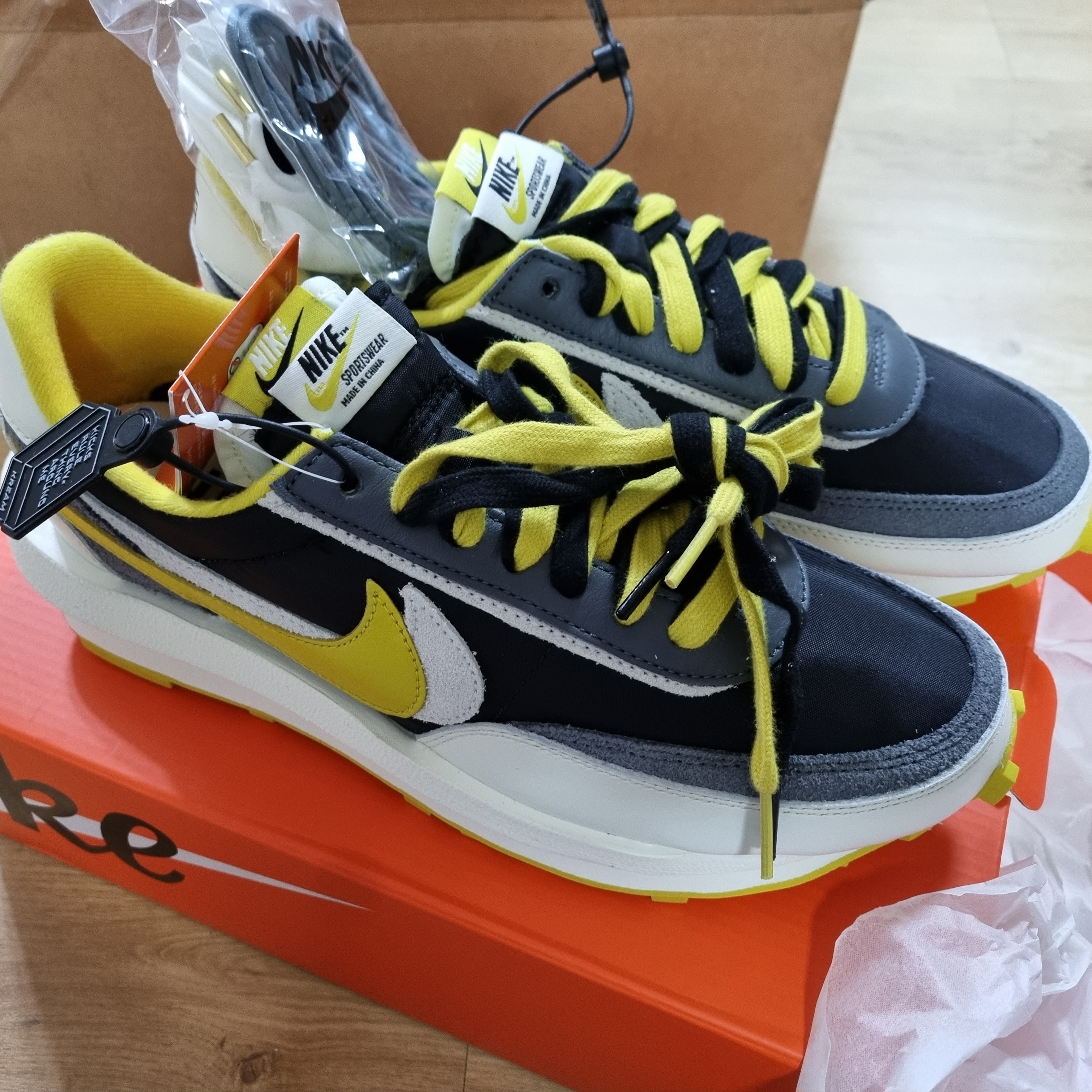 Nike x Sacai x Undercover LDWaffle Black Bright Citron 착용 스타일 - 1