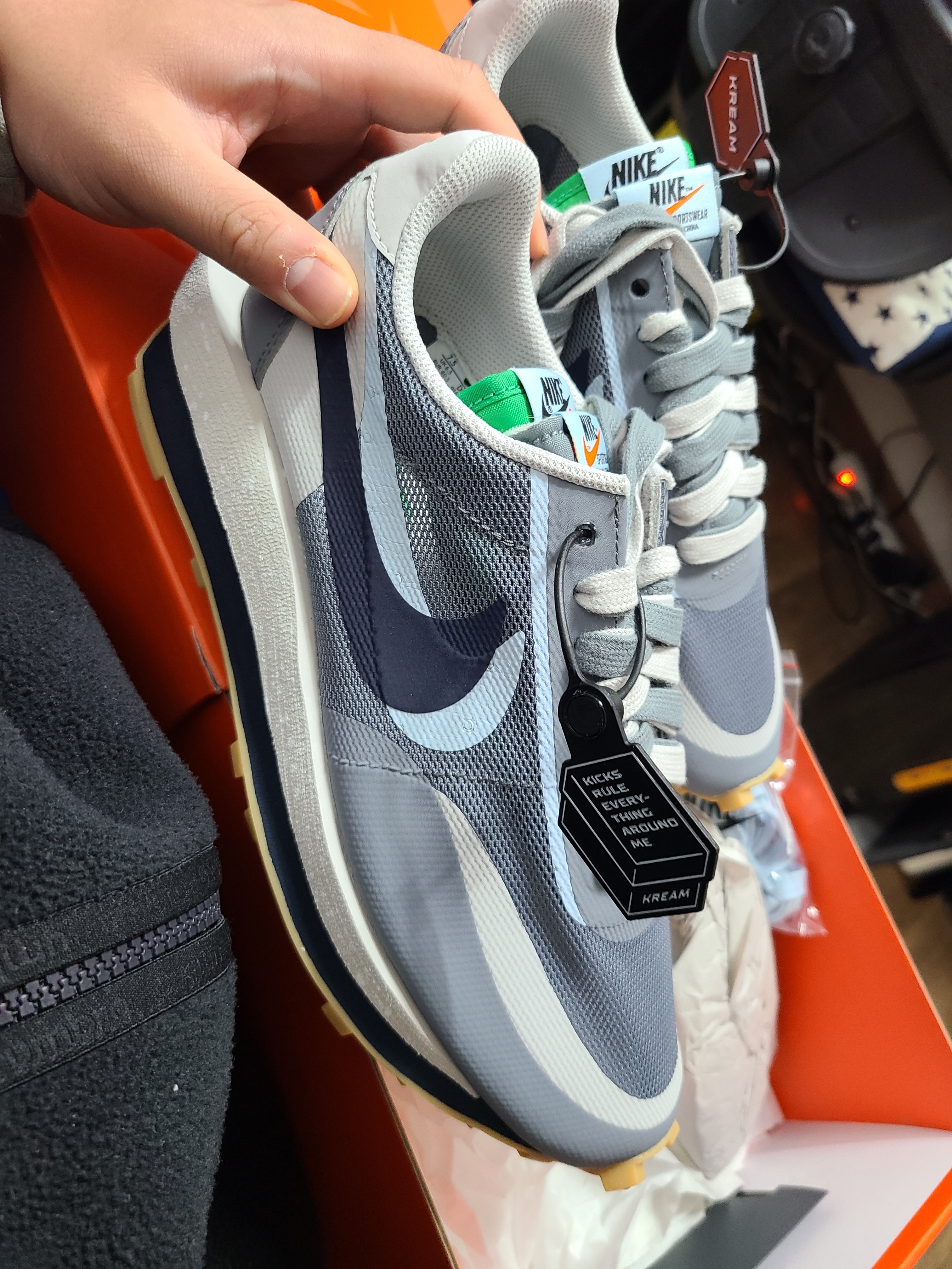 Nike x Sacai x Clot LDWaffle Cool Grey 착용 스타일 - 5