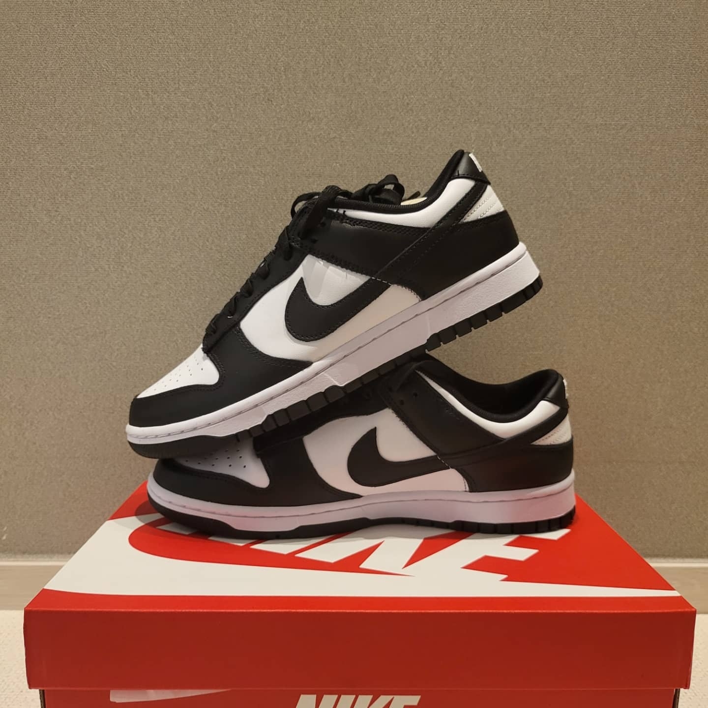 Nike Dunk Low Retro Black 착용 스타일 - 1