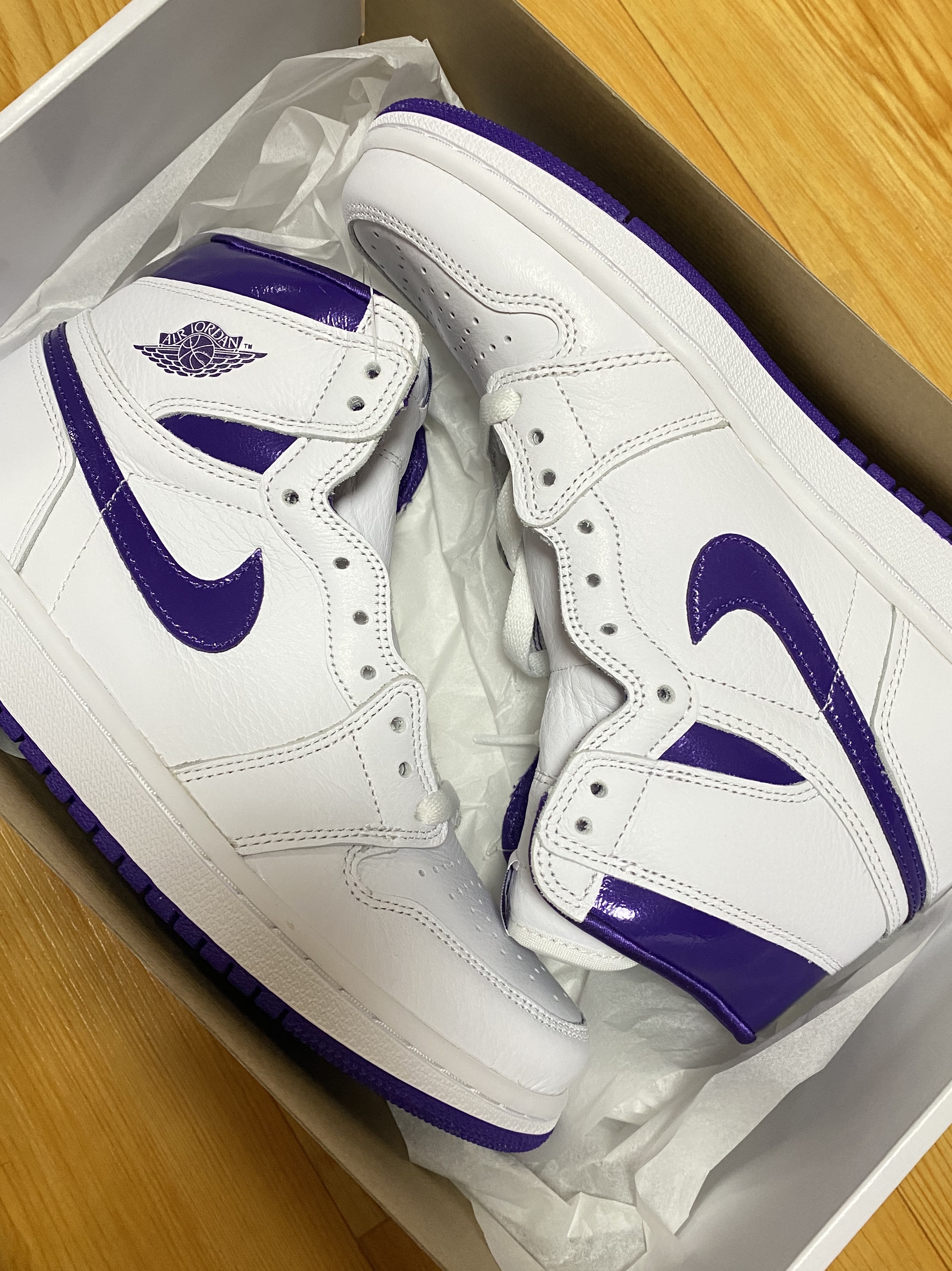 (W) Jordan 1 High OG Court Purple 착용 스타일 - 3
