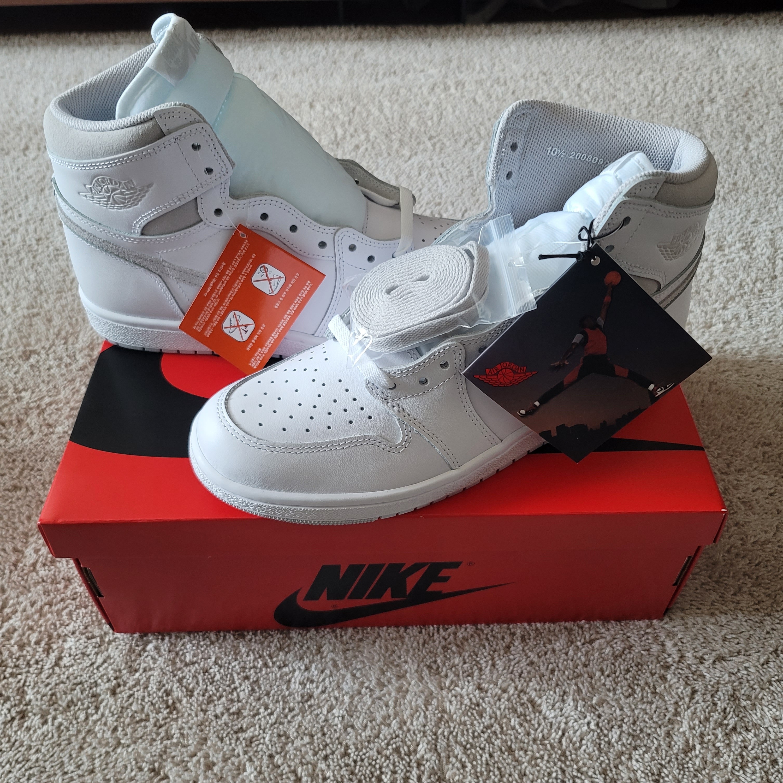 Jordan 1 High 85 Neutral Grey 착용 스타일