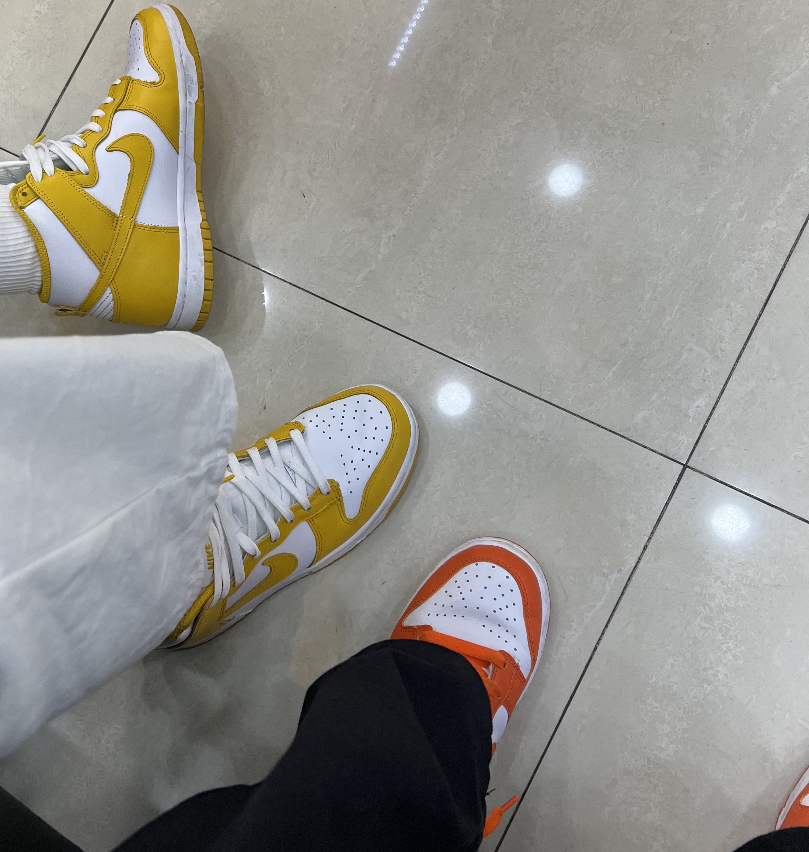 (GS) Nike Dunk High Orange Blaze, (W) Nike Dunk High Dark Sulfur 착용 스타일