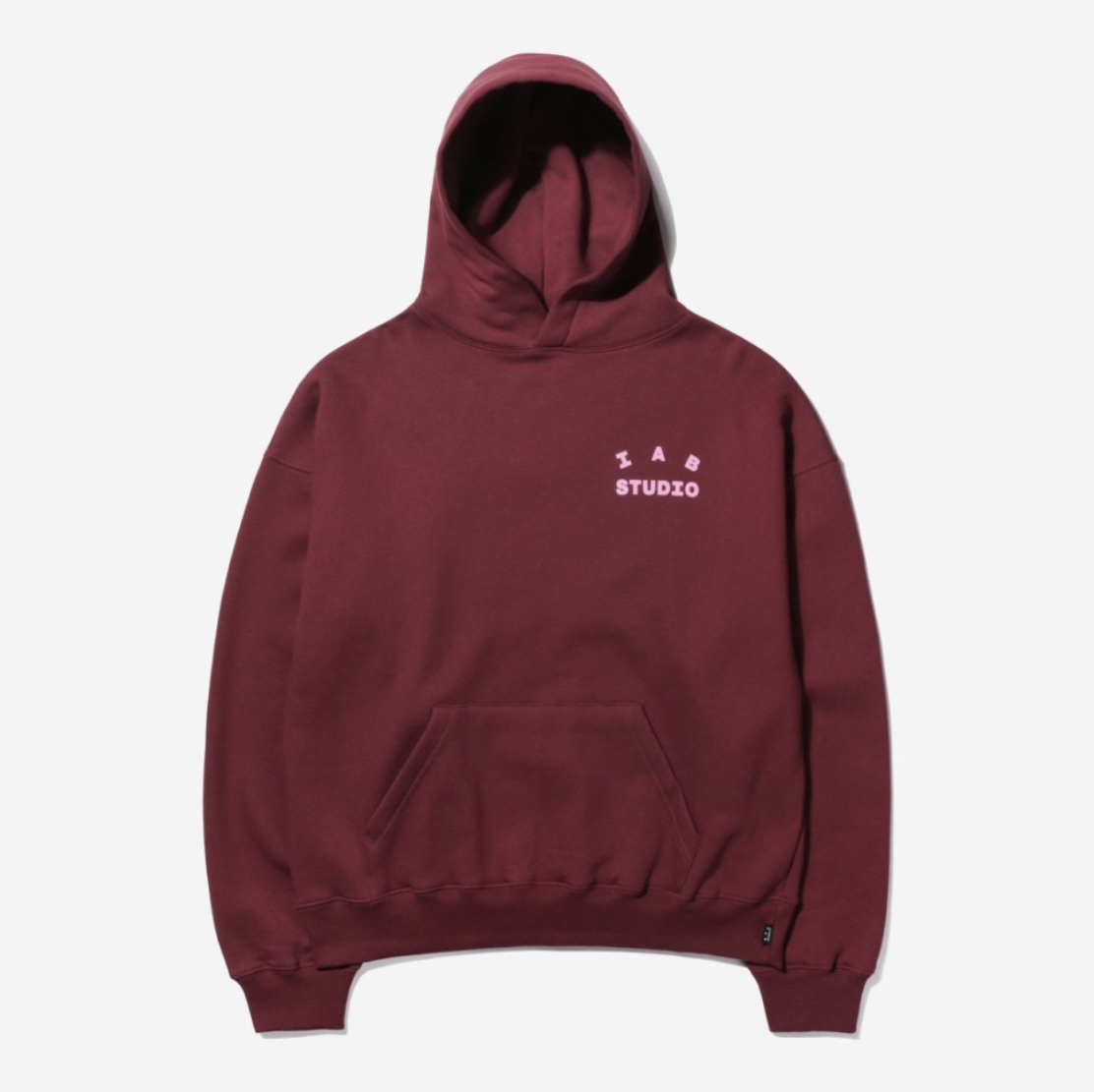 IAB Studio Hoodie Raspberry, IAB Studio Sweatpants Brown 착용 스타일 - 2
