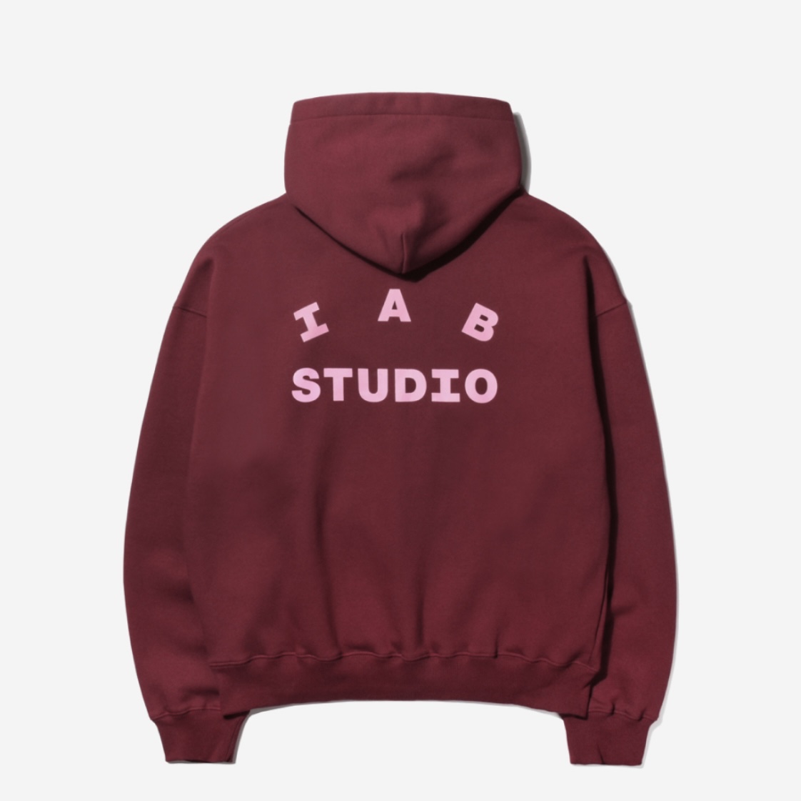 IAB Studio Hoodie Raspberry, IAB Studio Sweatpants Brown 착용 스타일 - 3