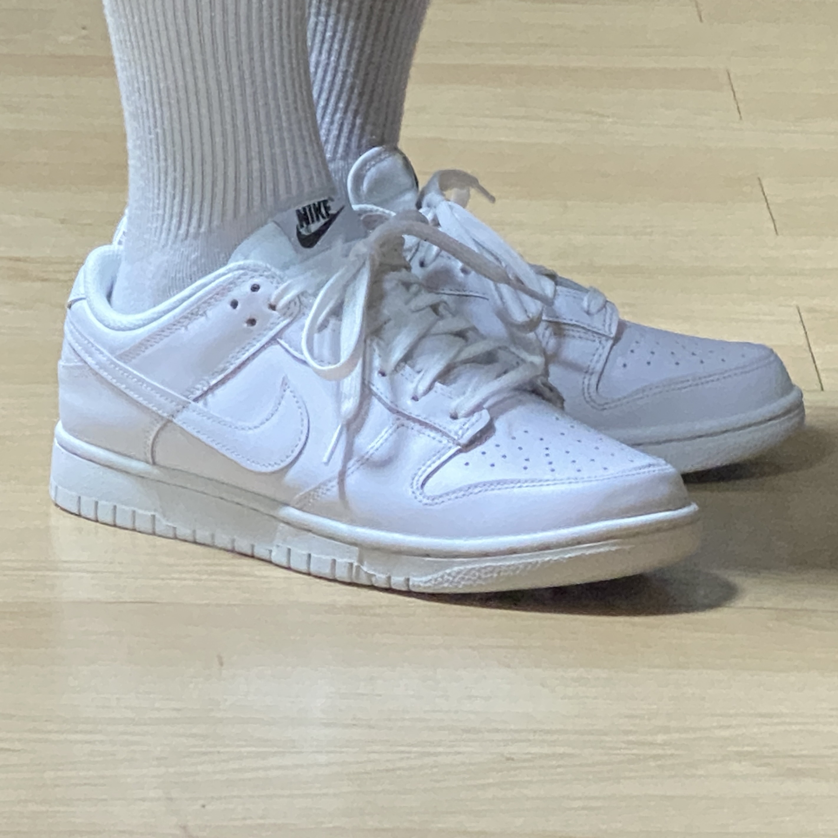 (W) Nike Dunk Low Triple White 착용 스타일