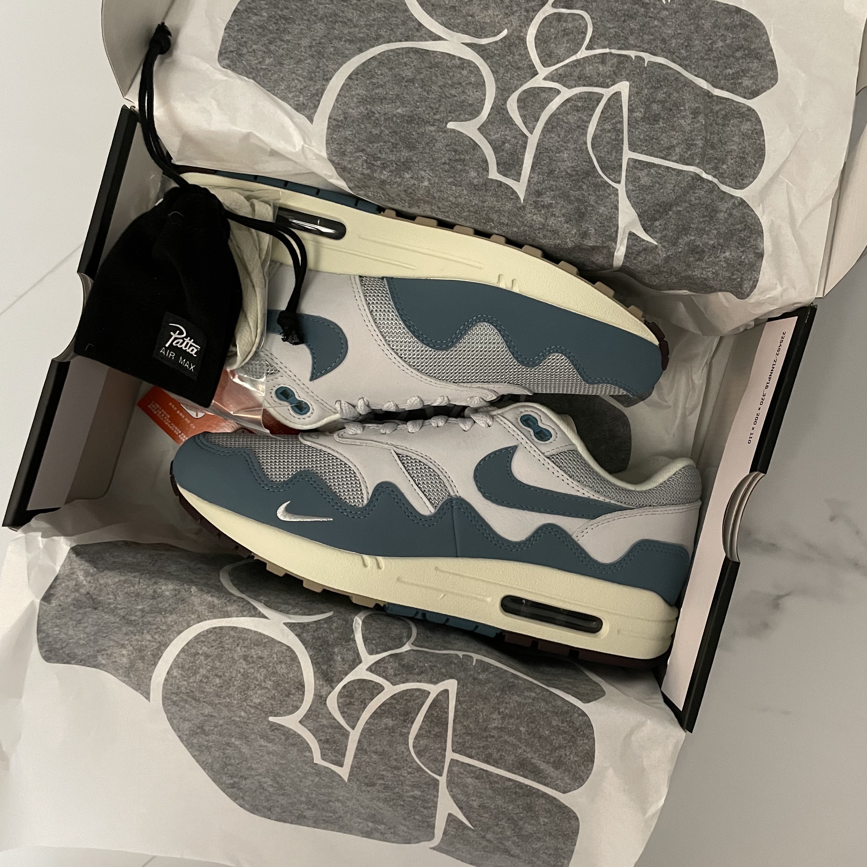 Nike x Patta Air Max 1 Noise Aqua 착용 스타일 - 2