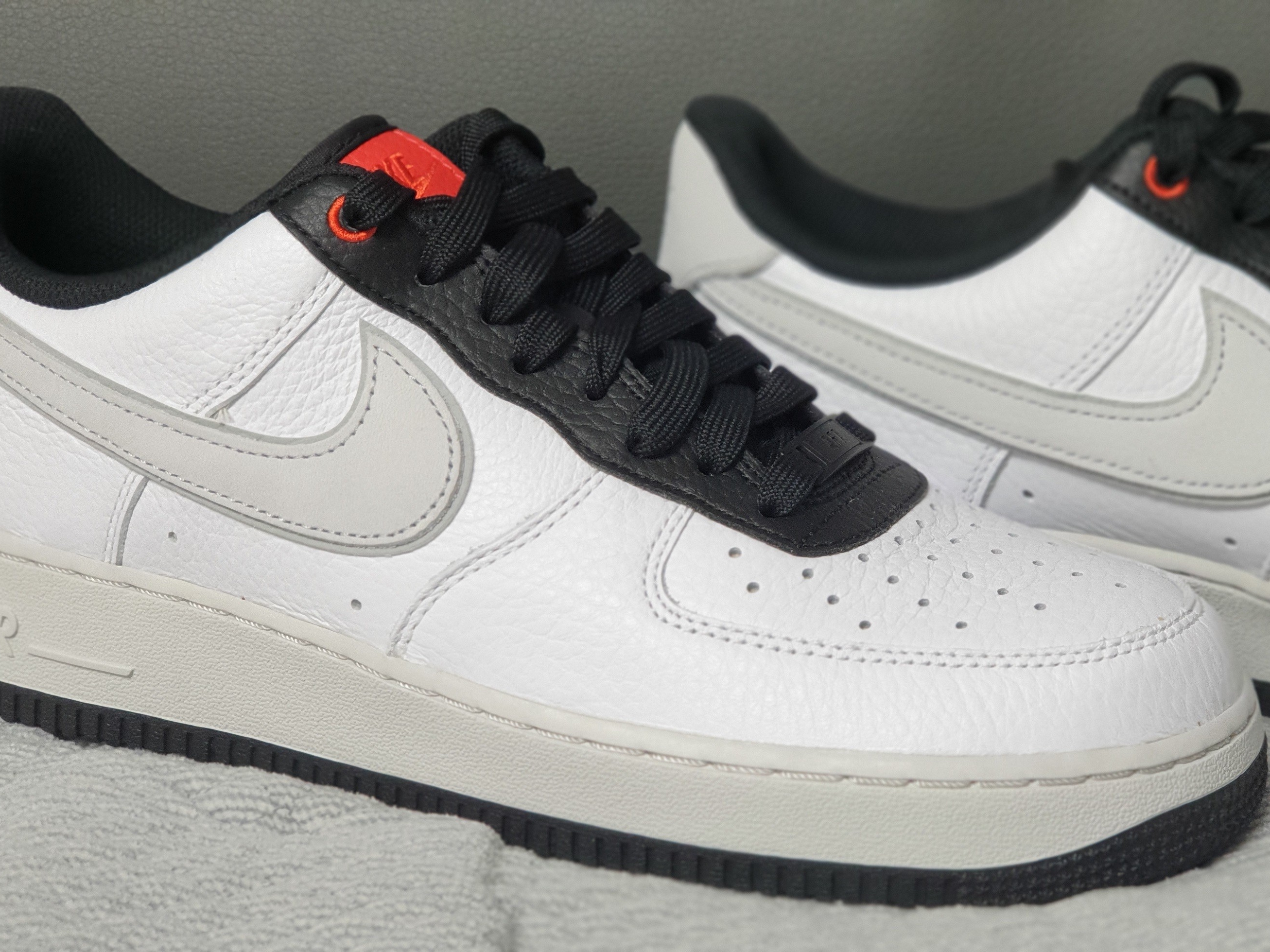 Nike Air Force 1 '07 LX Milky Stork 착용 스타일 - 4