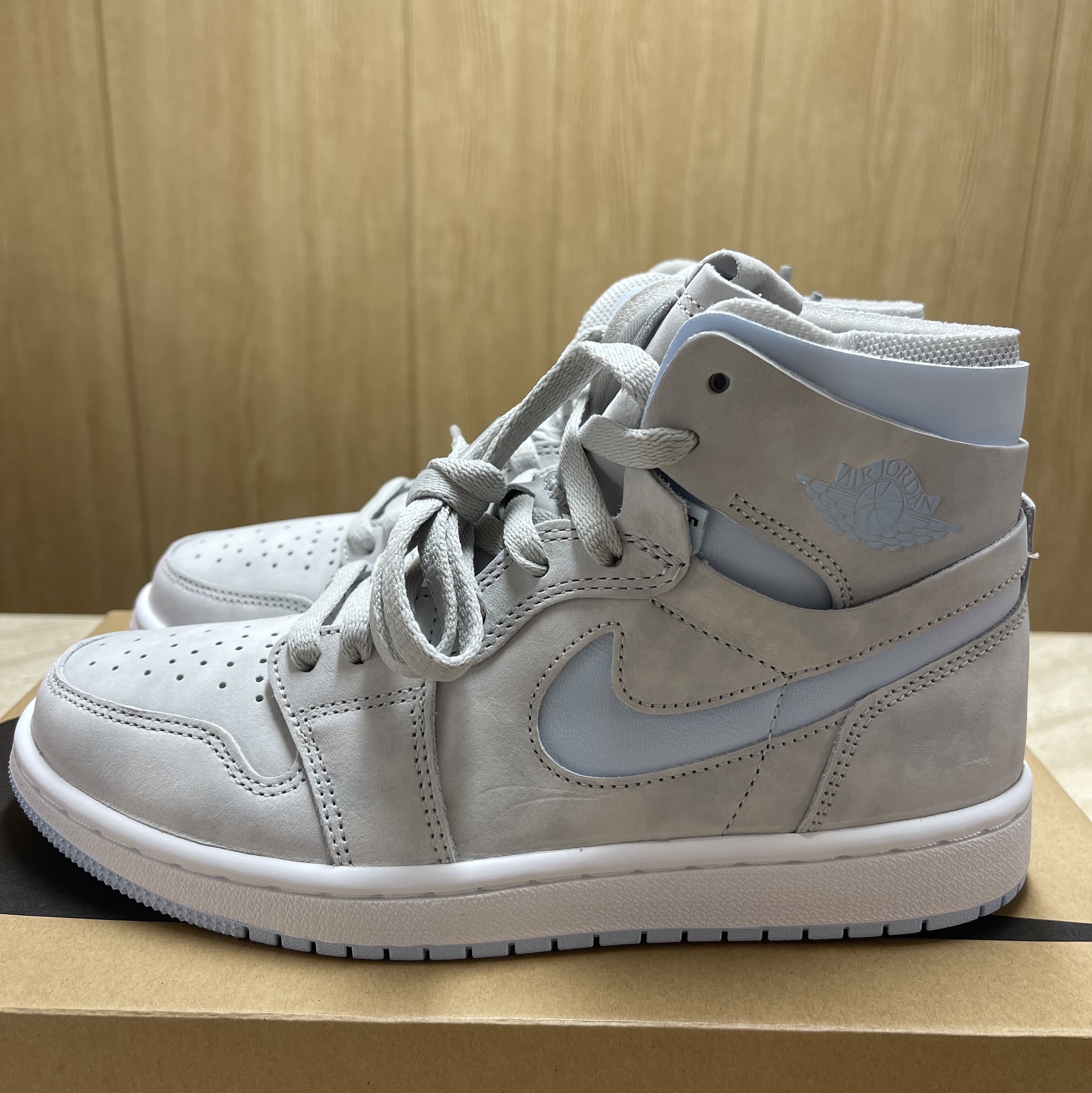 (W) Jordan 1 Zoom Air CMFT Grey Fog and Celestine Blue 착용 스타일 - 2