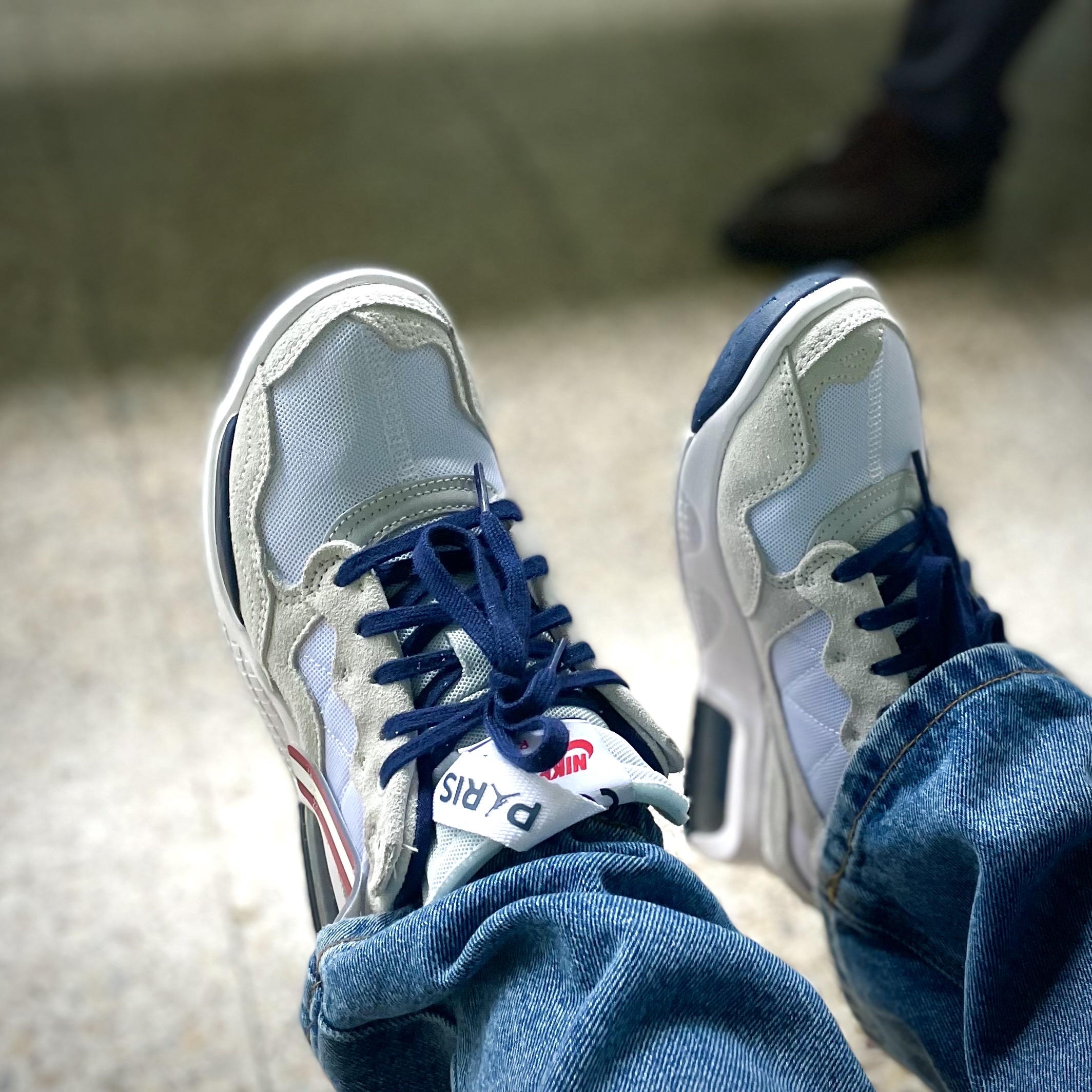(W) Jordan x Paris Saint-Germain MA2 White 착용 스타일 - 2