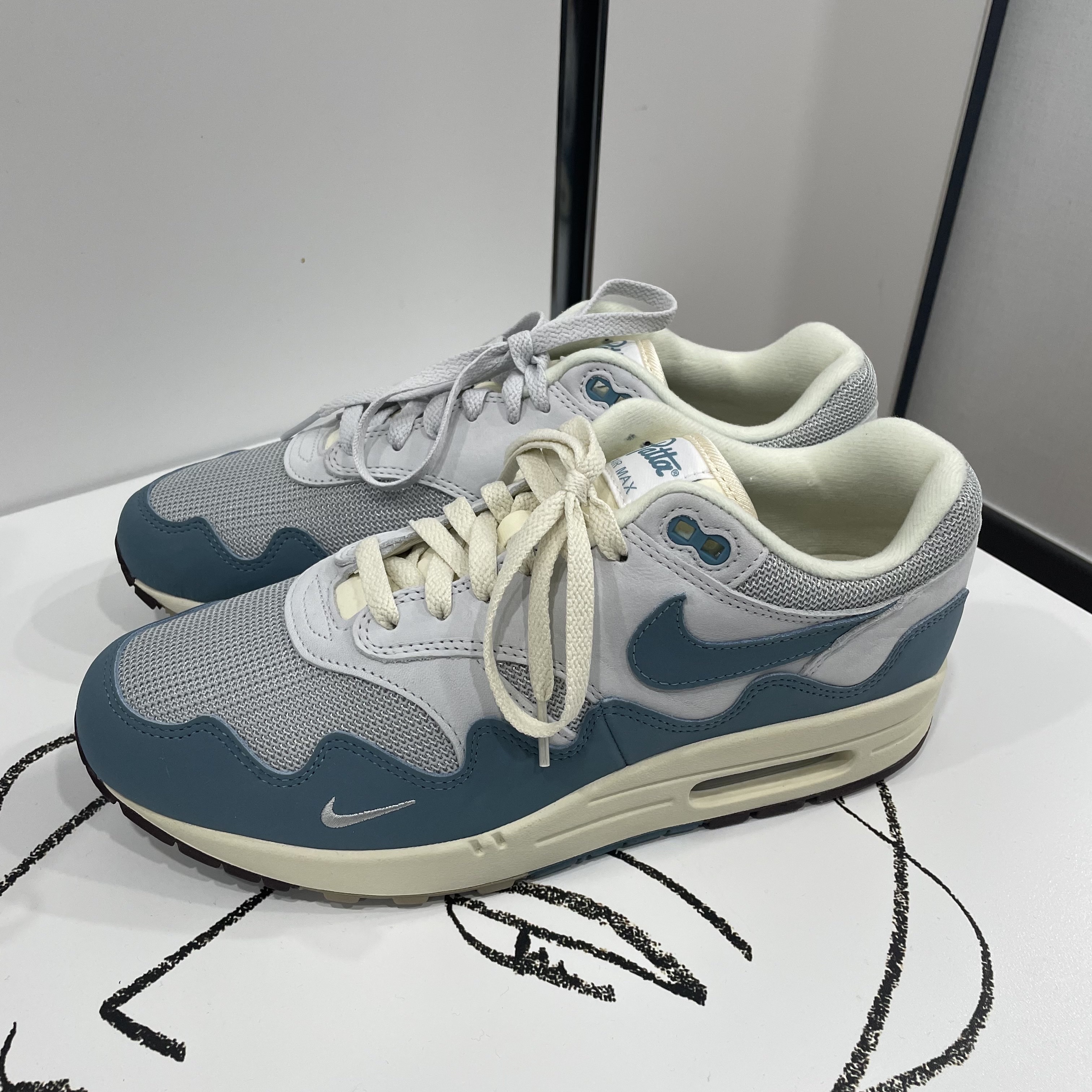 Nike x Patta Air Max 1 Noise Aqua 착용 스타일