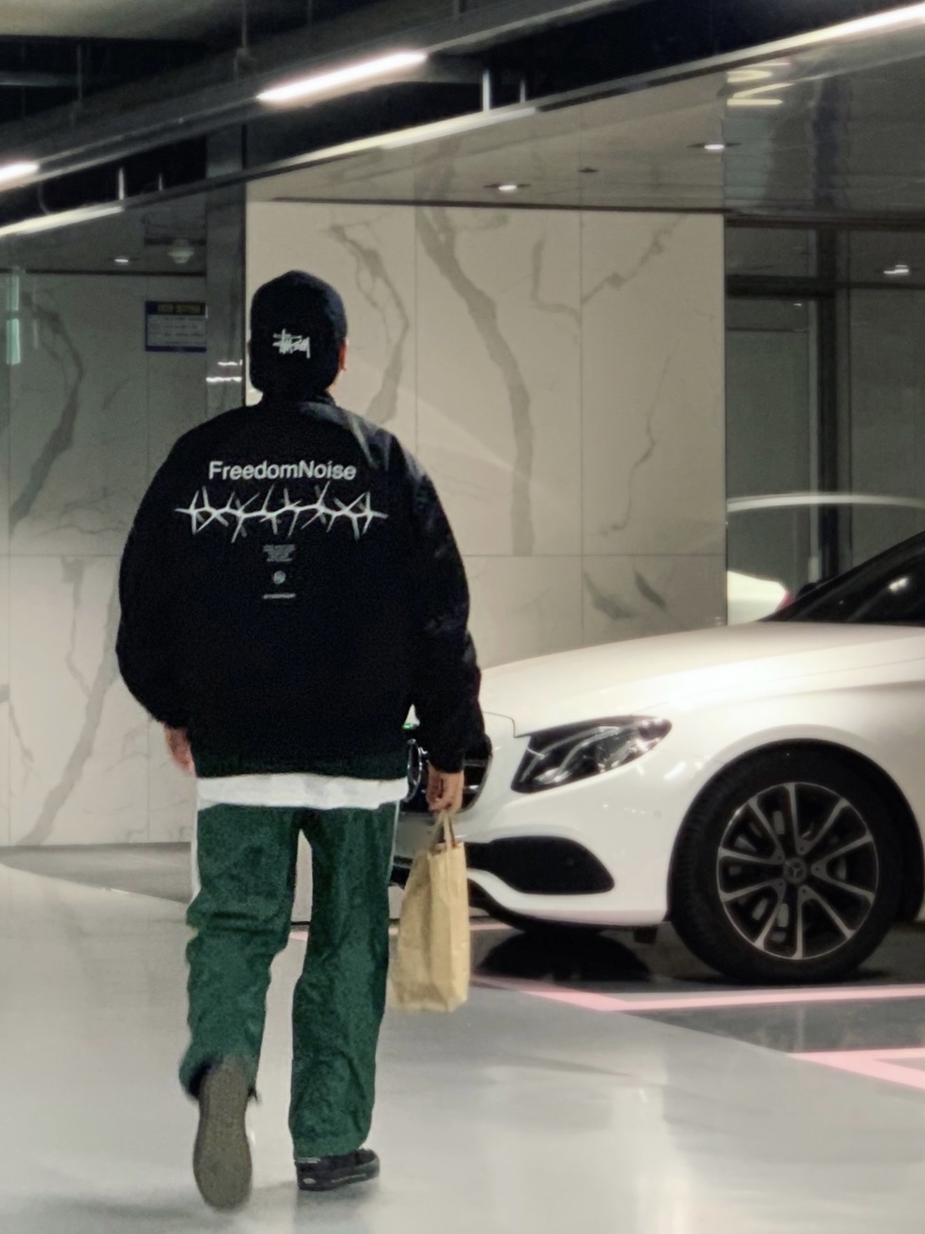 Vans x Neighborhood ComfyCush Era Black 착용 스타일 - 1