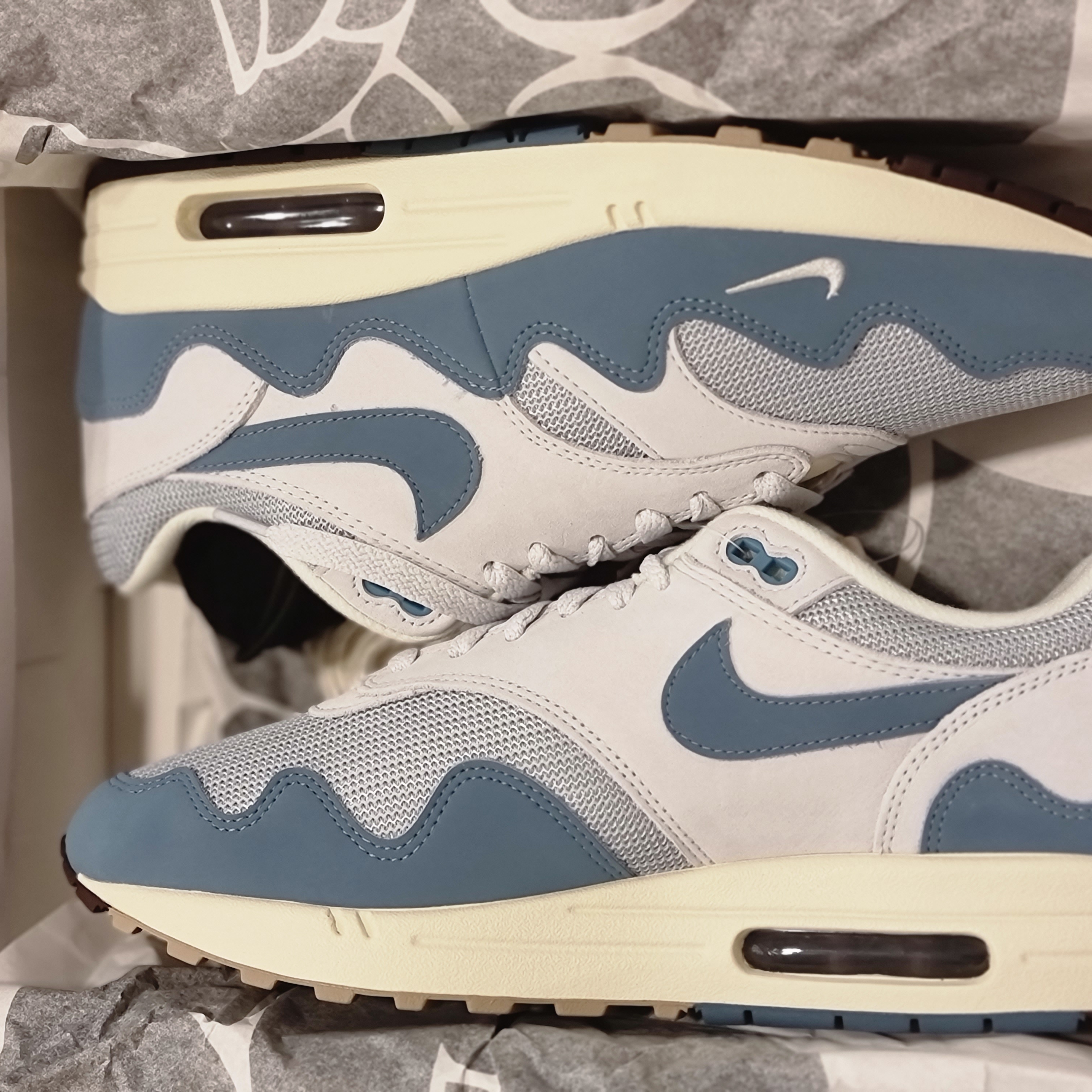 Nike x Patta Air Max 1 Noise Aqua 착용 스타일 - 2