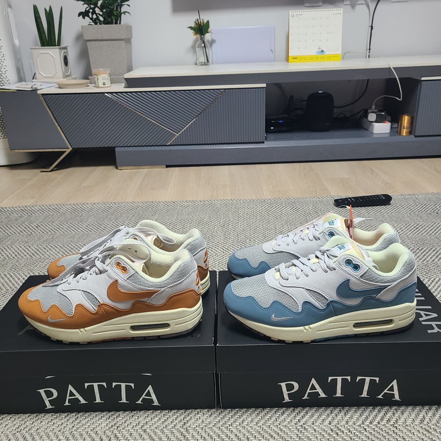 Nike x Patta Air Max 1 Monarch, Nike x Patta Air Max 1 Noise Aqua 착용 스타일 - 1